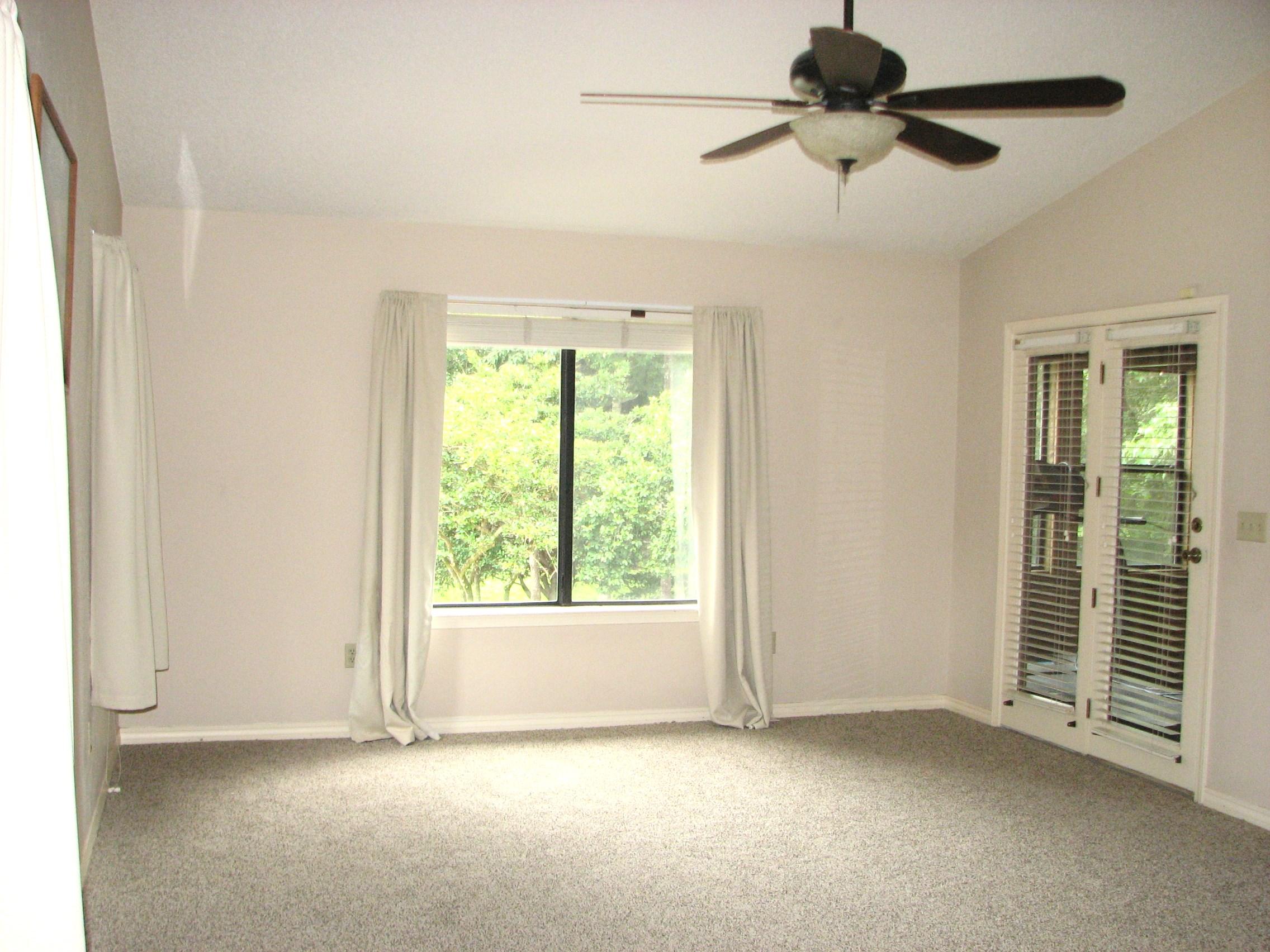 ROCKY BAYOU COUNTRY CLUB ESTATES 4 - Residential