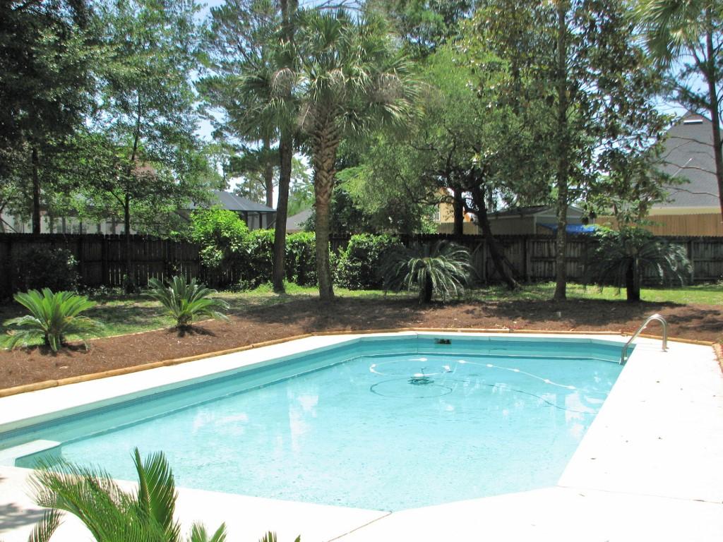 ROCKY BAYOU COUNTRY CLUB ESTATES 4 - Residential