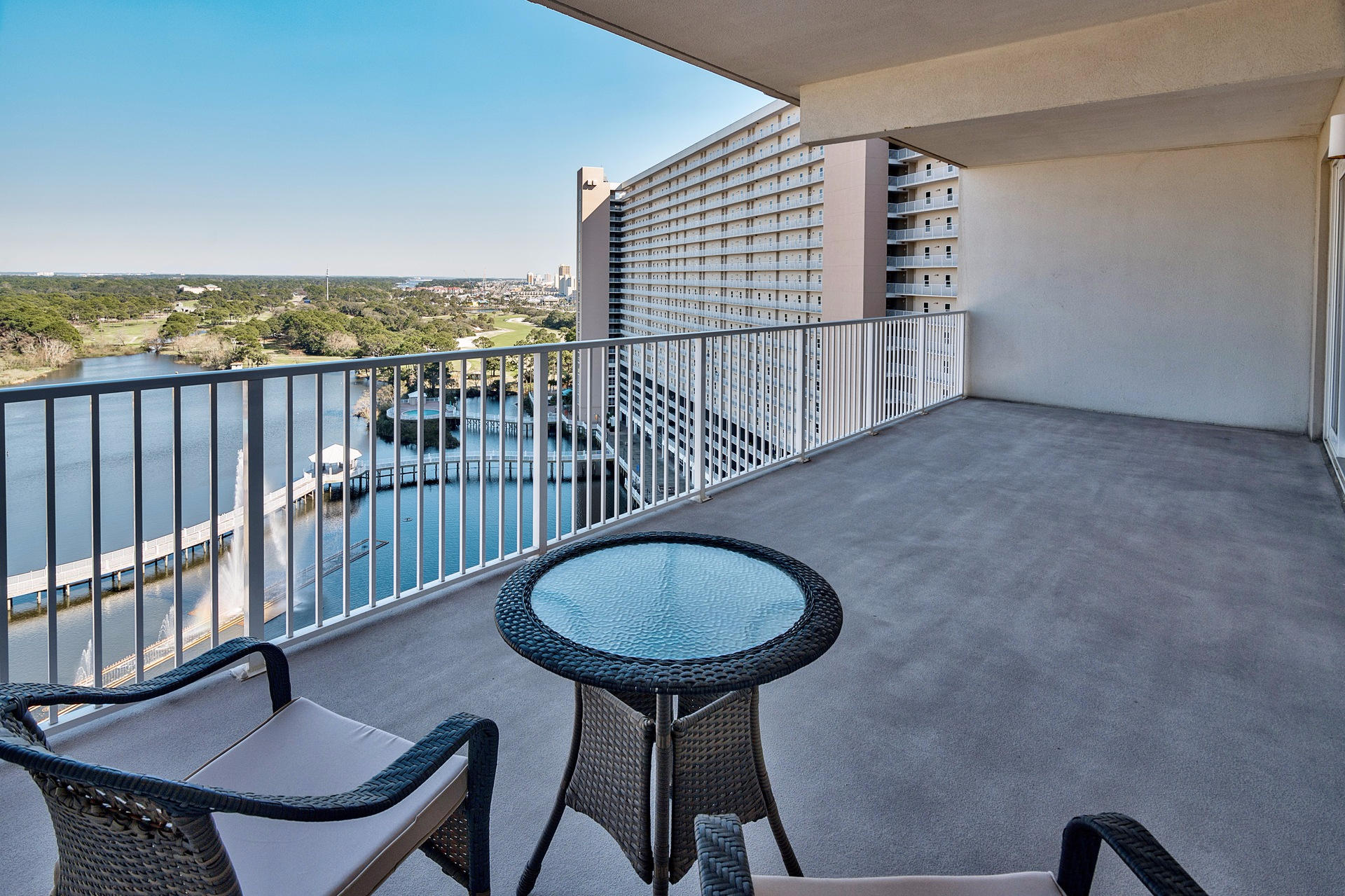 Laketown Wharf - Residential