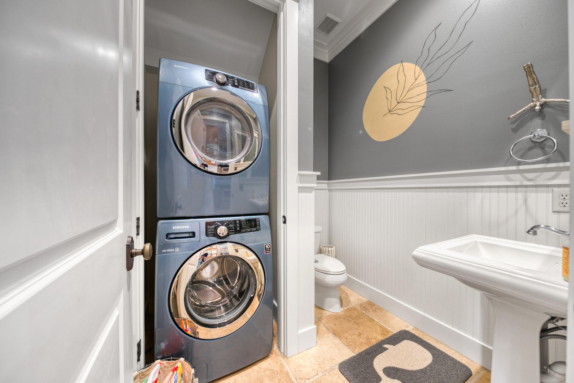 BUNGALOS AT SANDESTIN - Residential