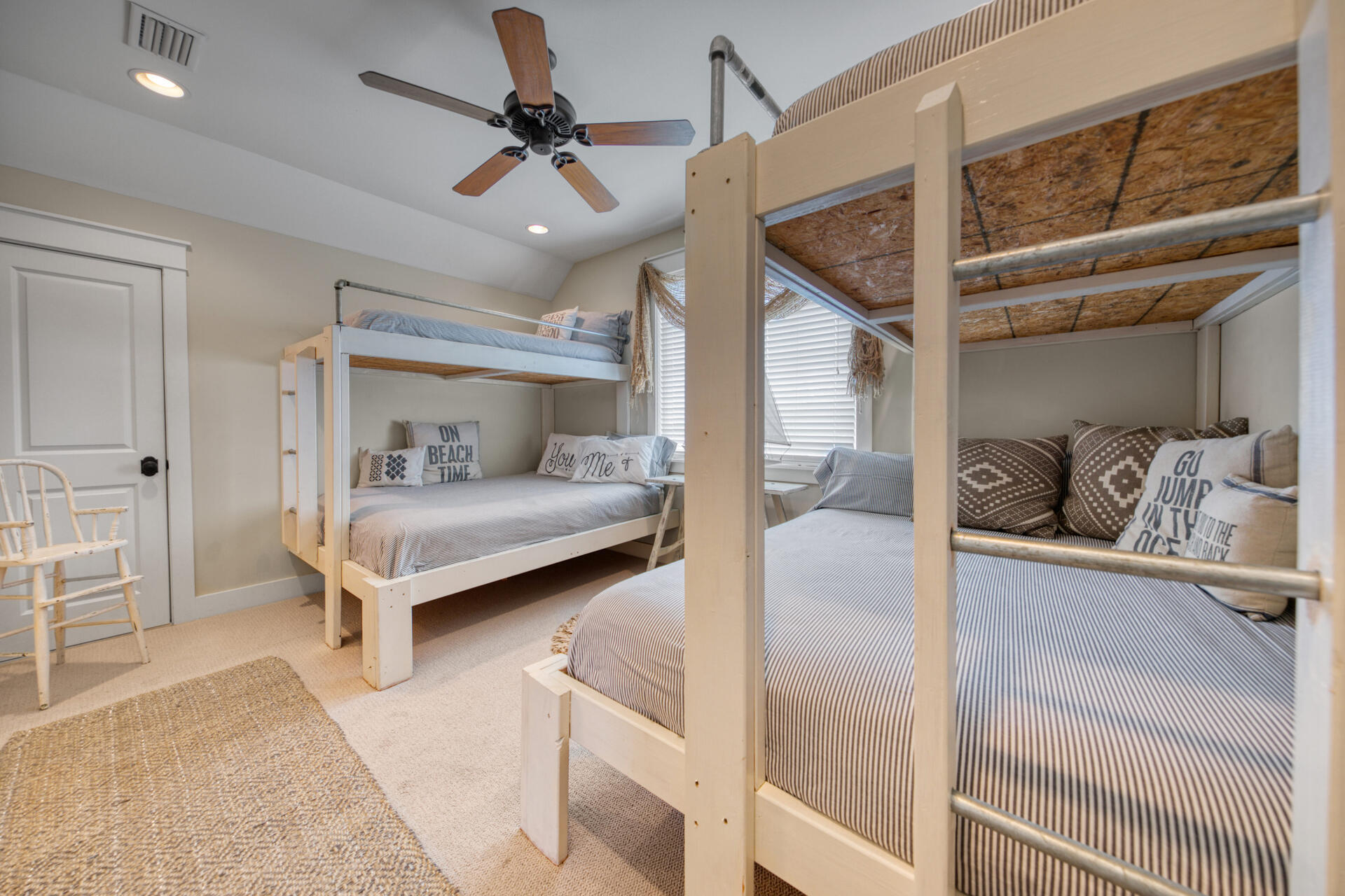 BUNGALOS AT SANDESTIN - Residential