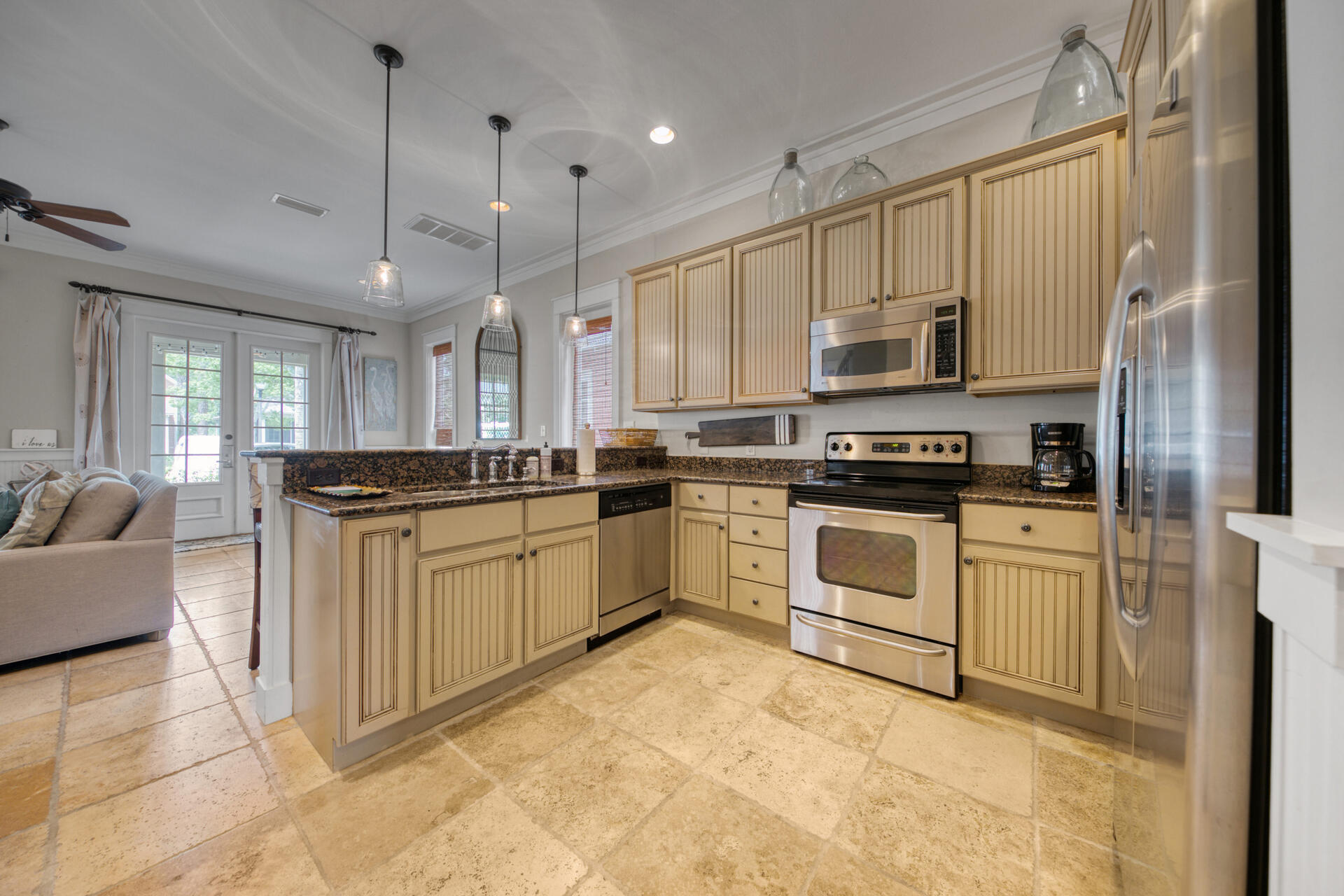 BUNGALOS AT SANDESTIN - Residential