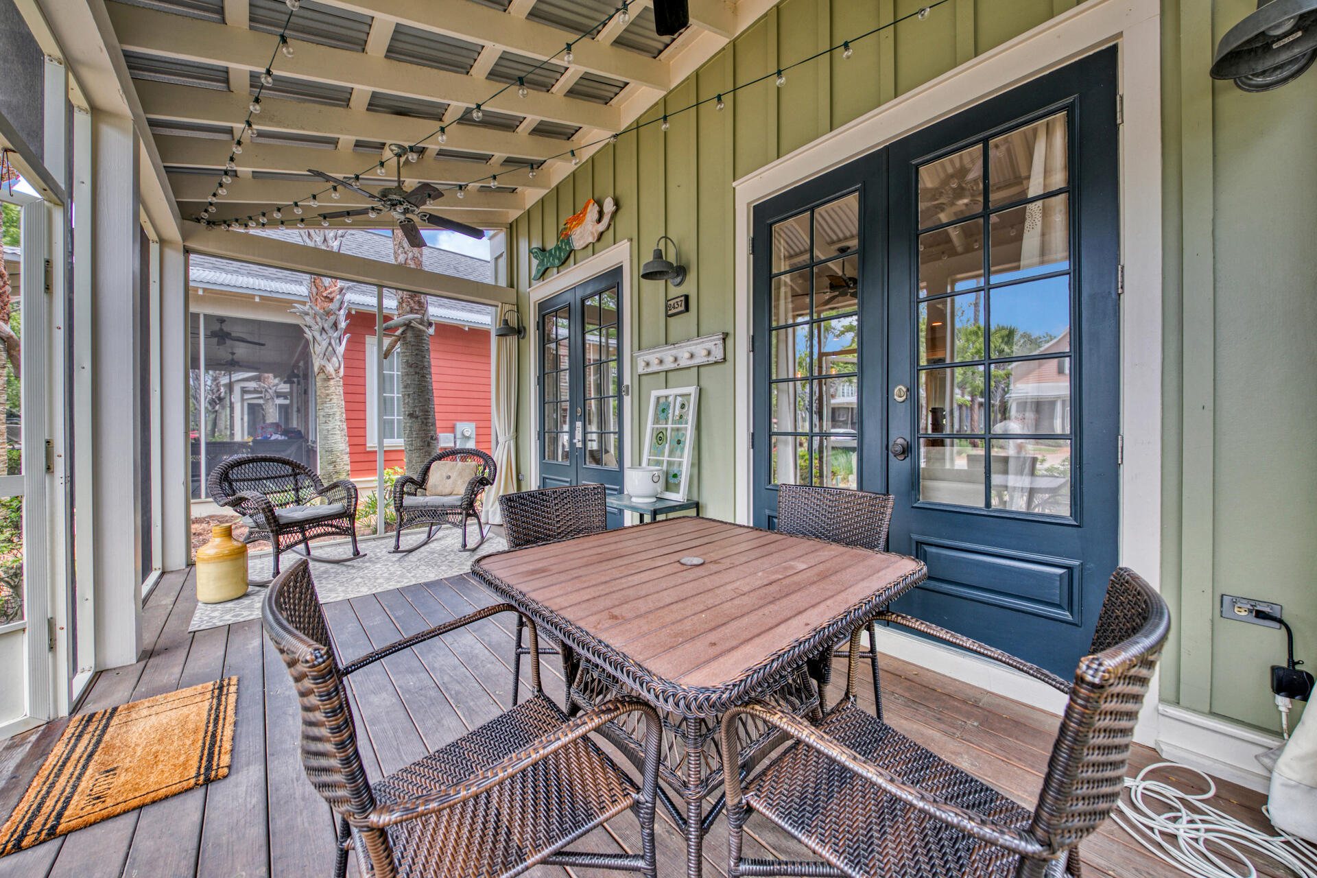 BUNGALOS AT SANDESTIN - Residential