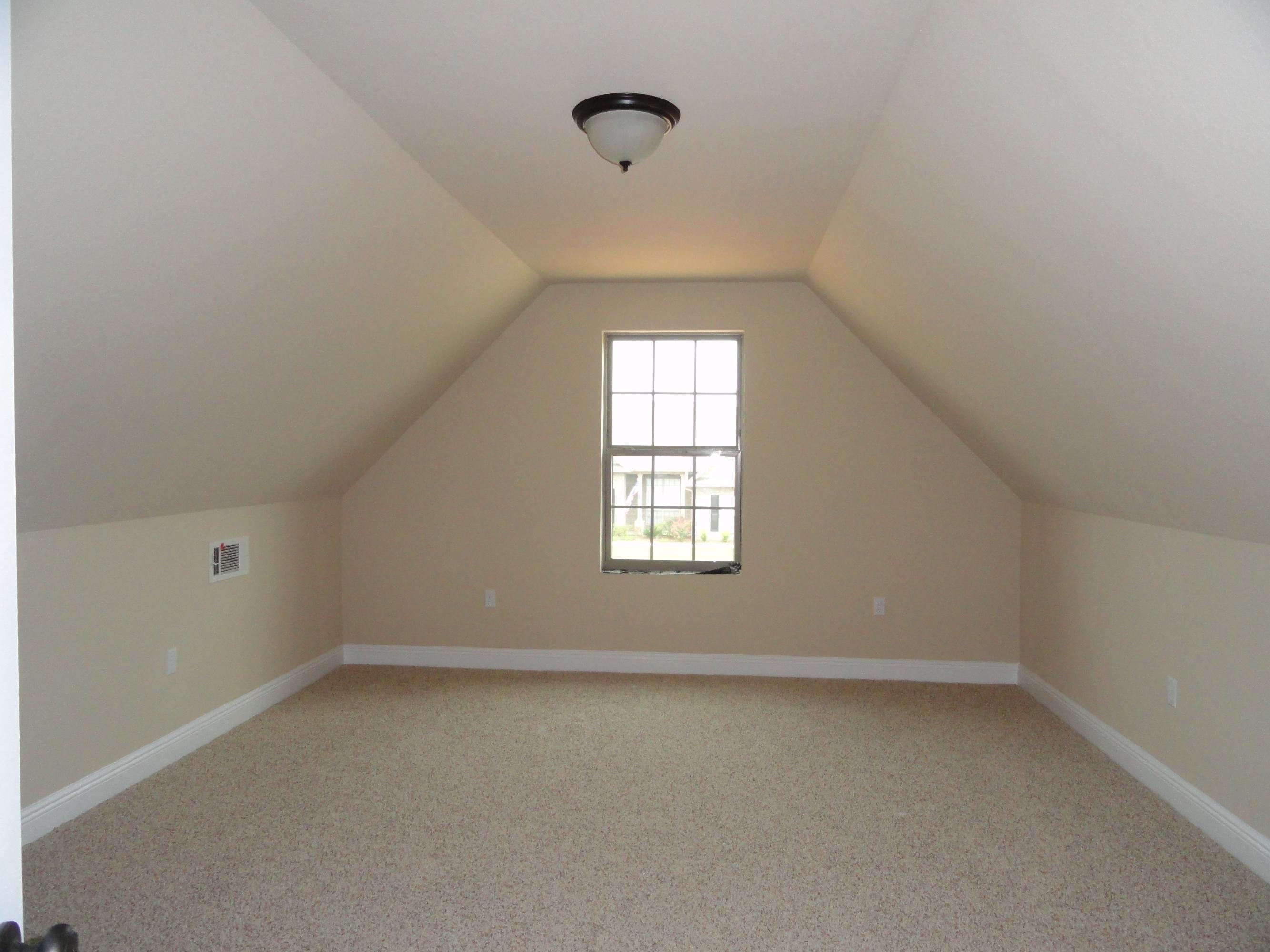 BROWNSTONE MANOR - Residential