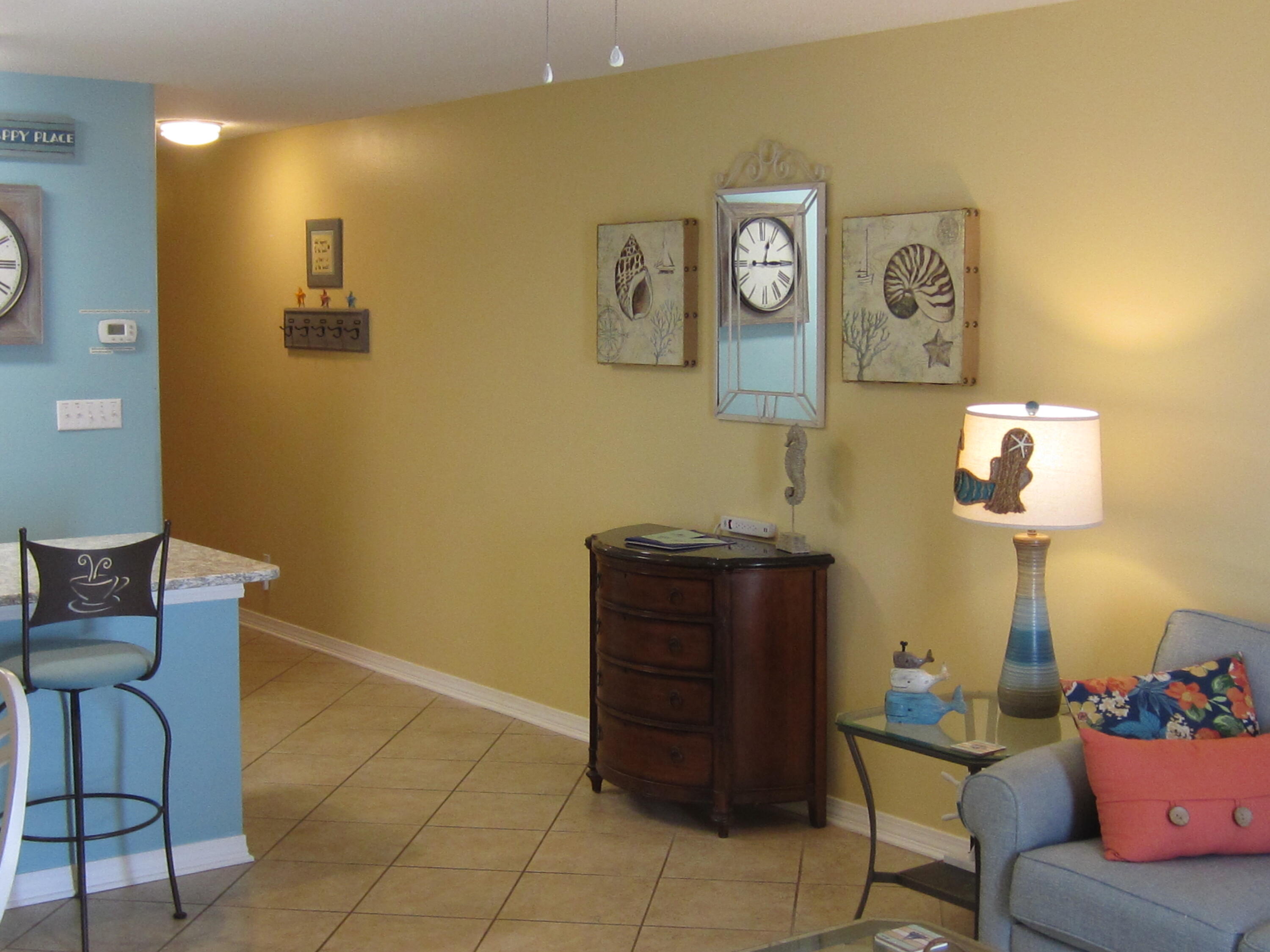 MARAVILLA CONDO PH 1 - Residential