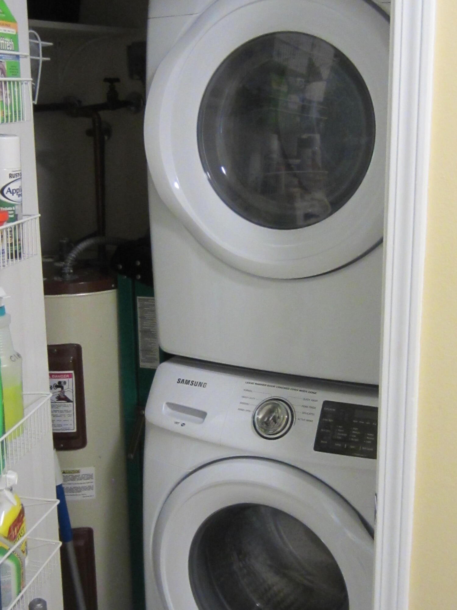 MARAVILLA CONDO PH 1 - Residential