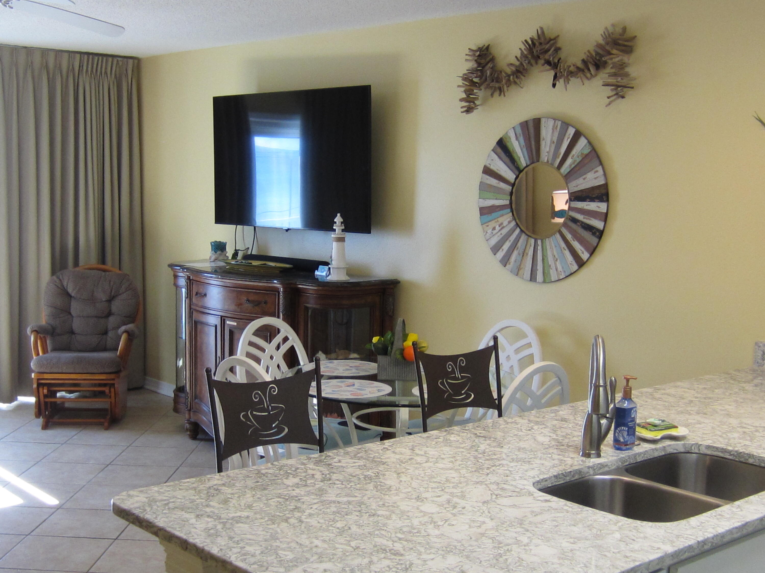 MARAVILLA CONDO PH 1 - Residential