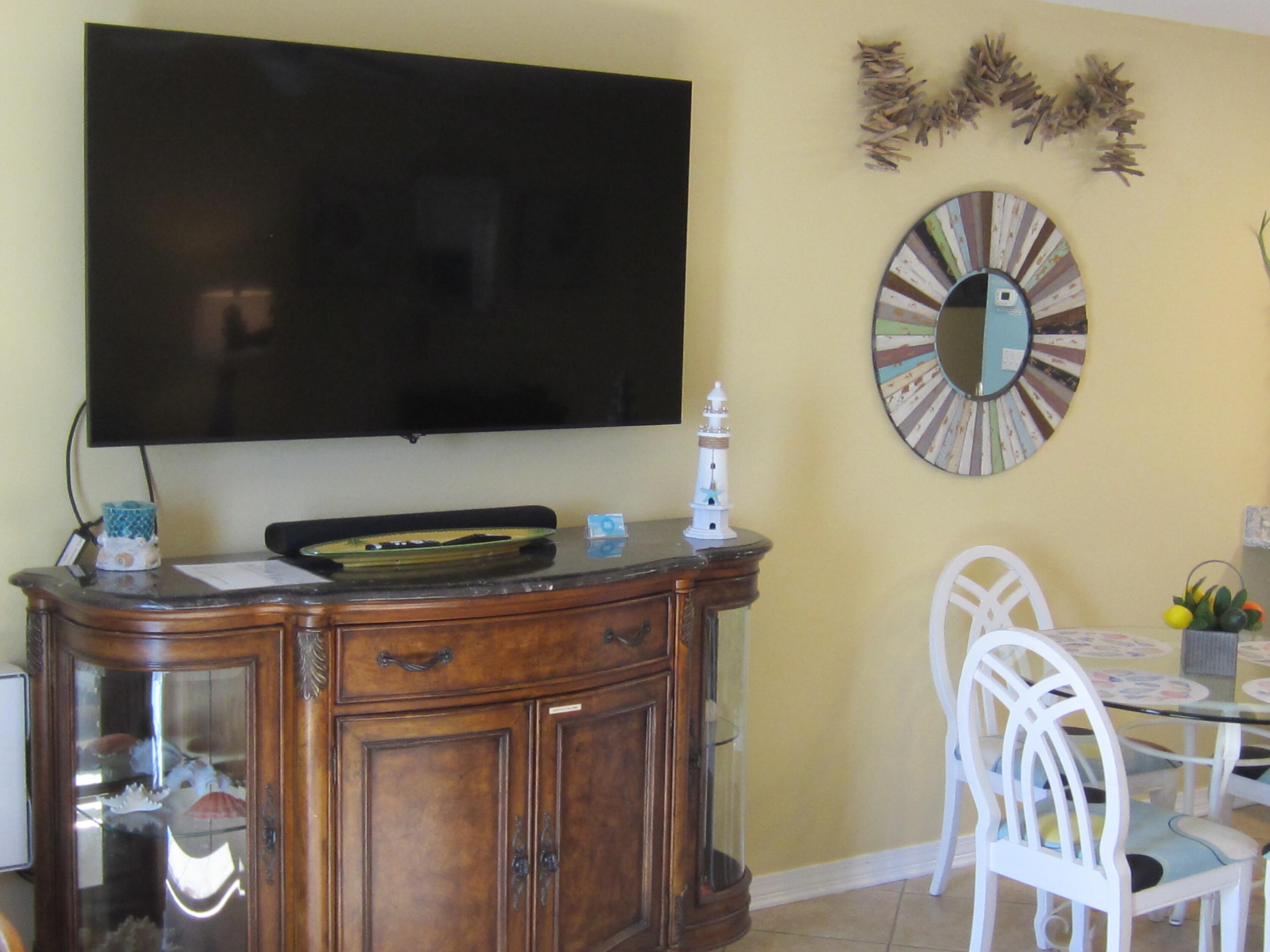 MARAVILLA CONDO PH 1 - Residential