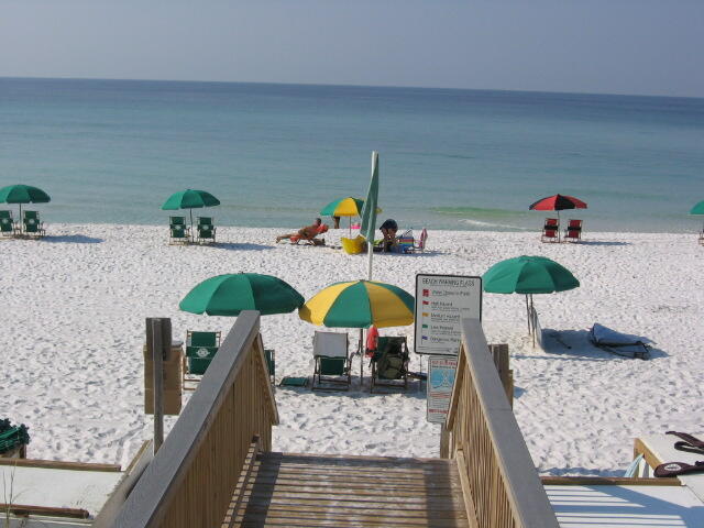 MARAVILLA CONDO PH 1 - Residential