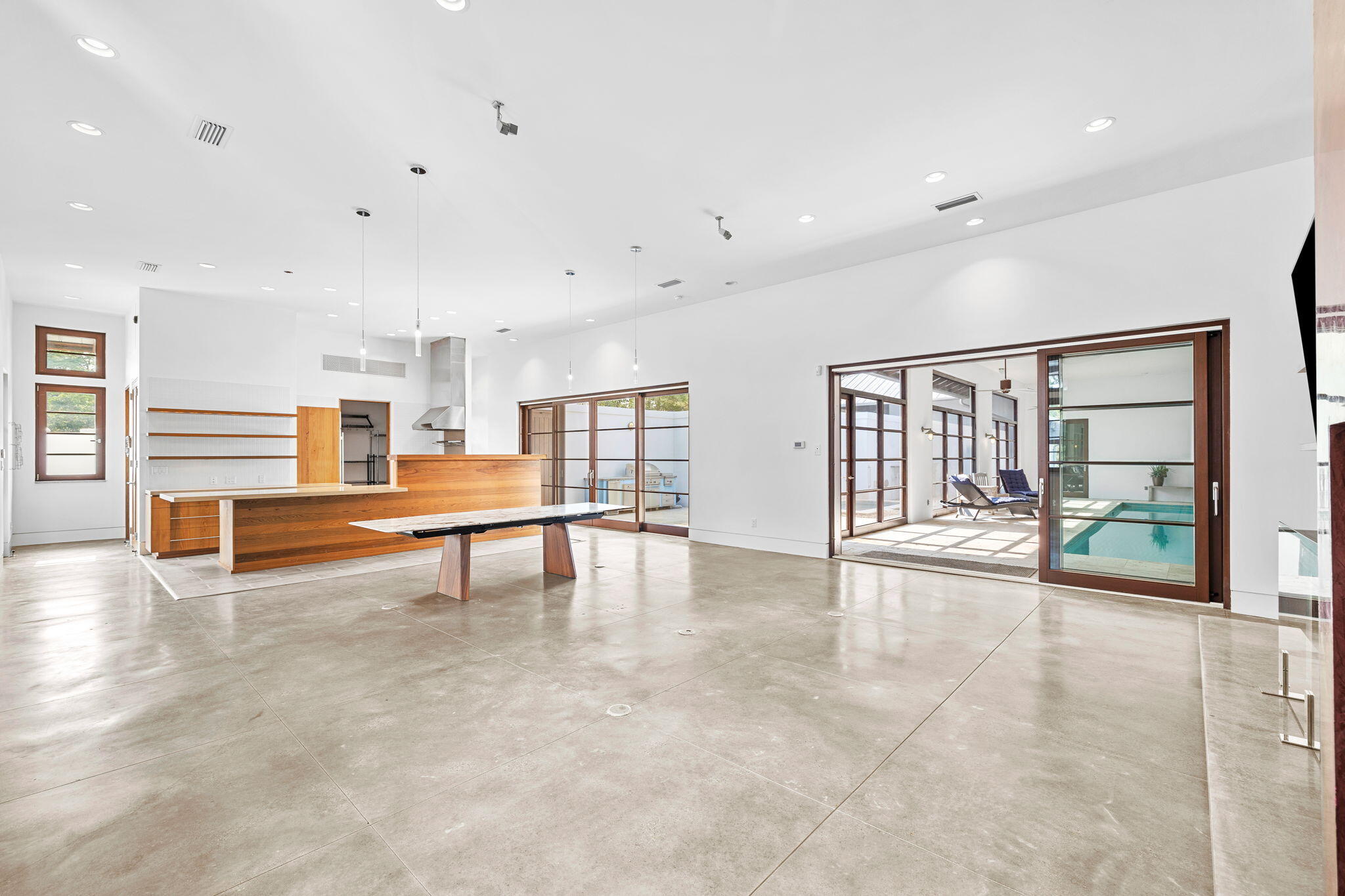 PINES OF BLUE MOUNTAIN - Residential