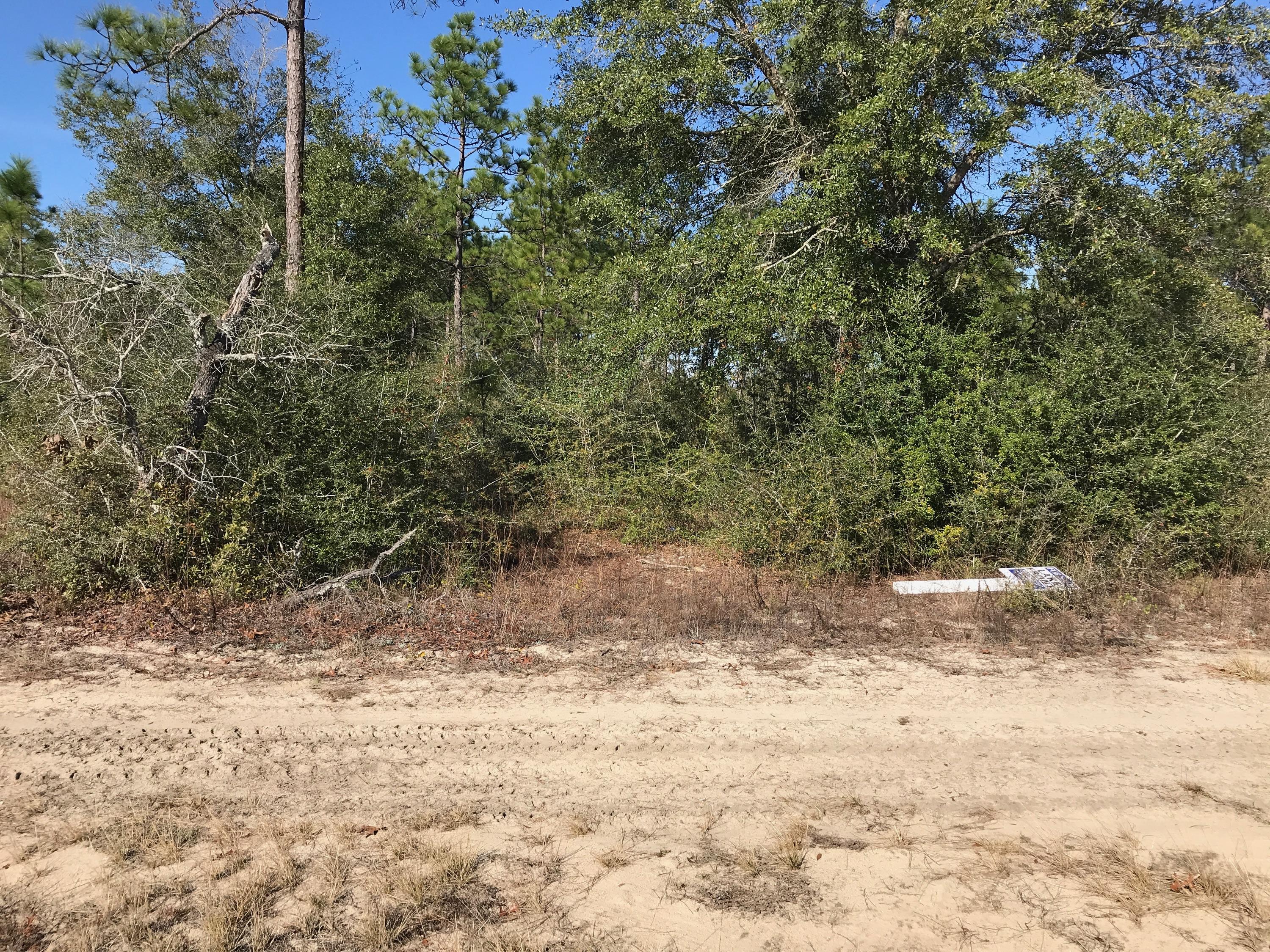 IMPERIAL LAKES - Land