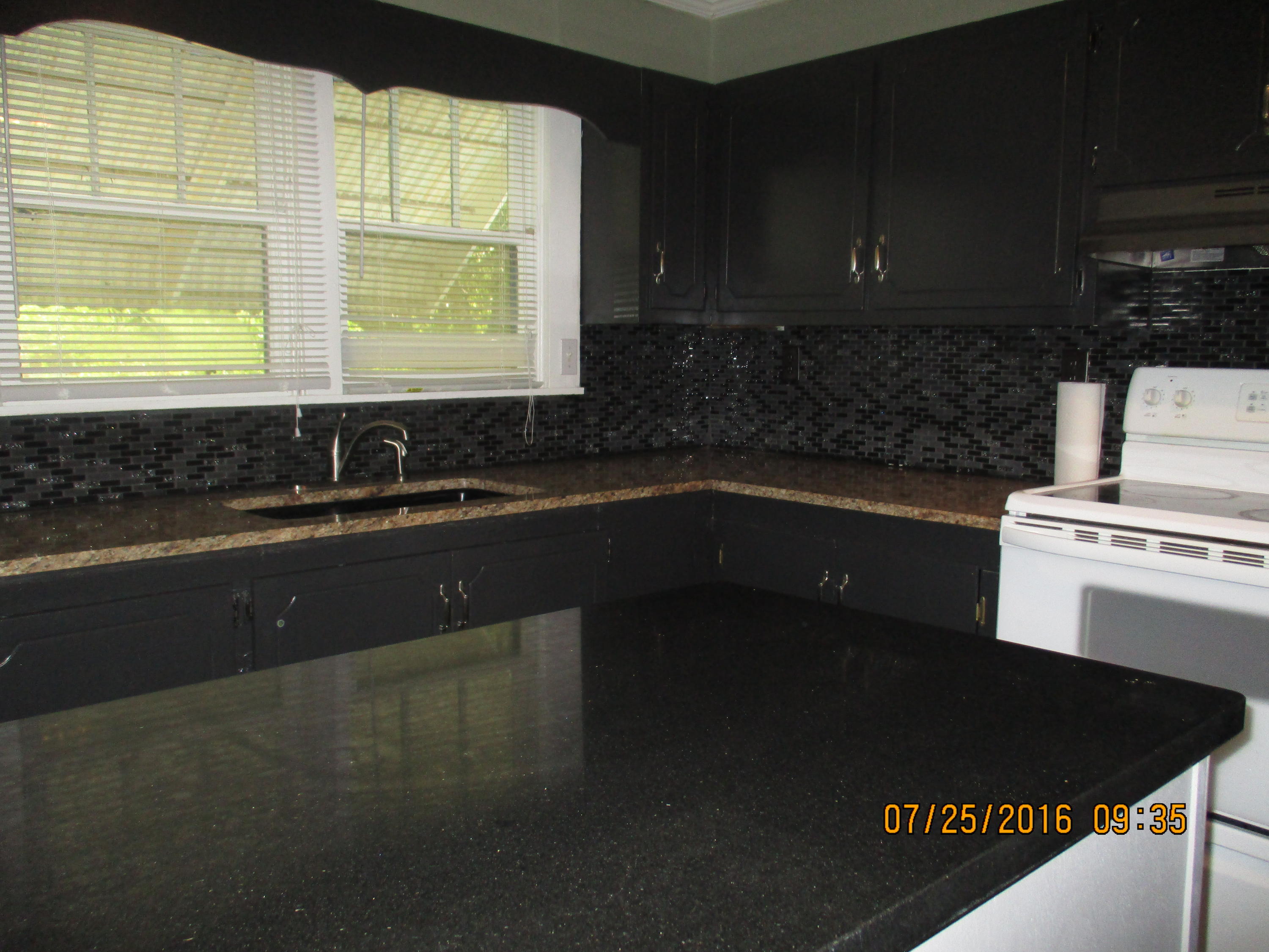 TOWN OF LOCKHART - Residential