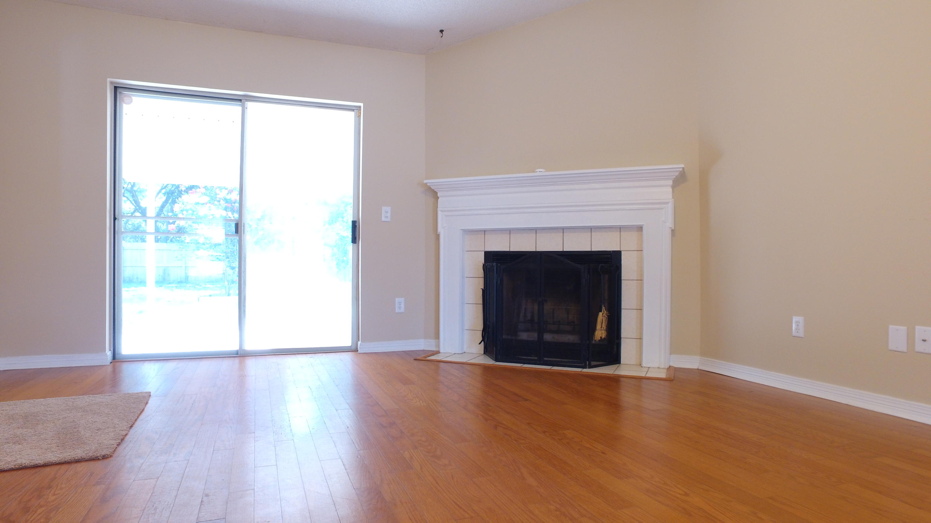 Woodbridge Manor - Residential