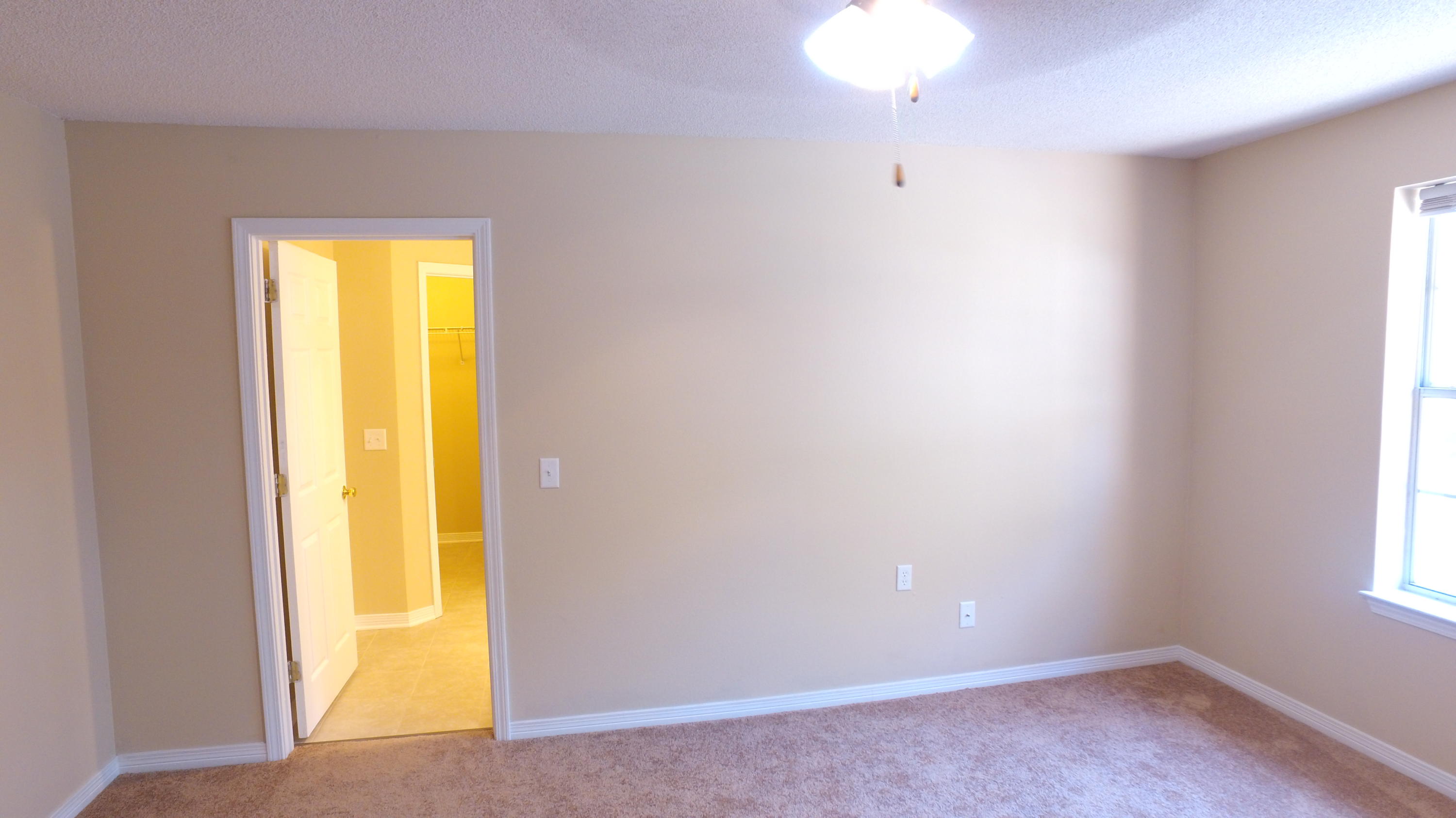 Woodbridge Manor - Residential