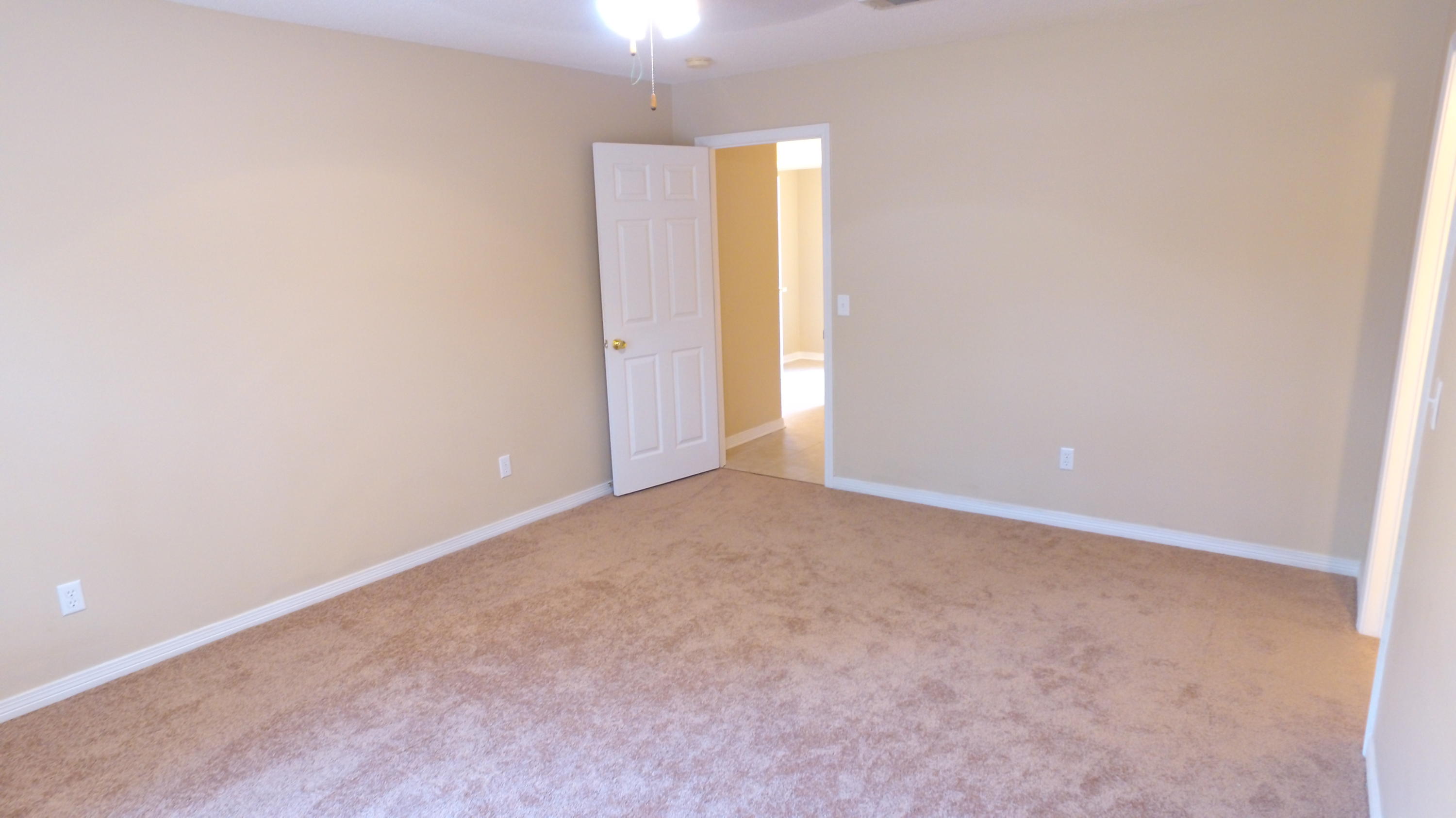 Woodbridge Manor - Residential