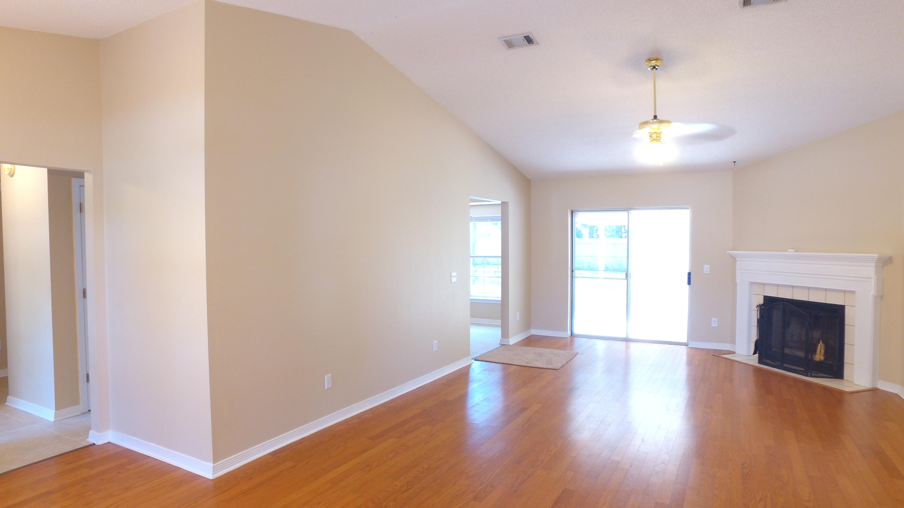 Woodbridge Manor - Residential