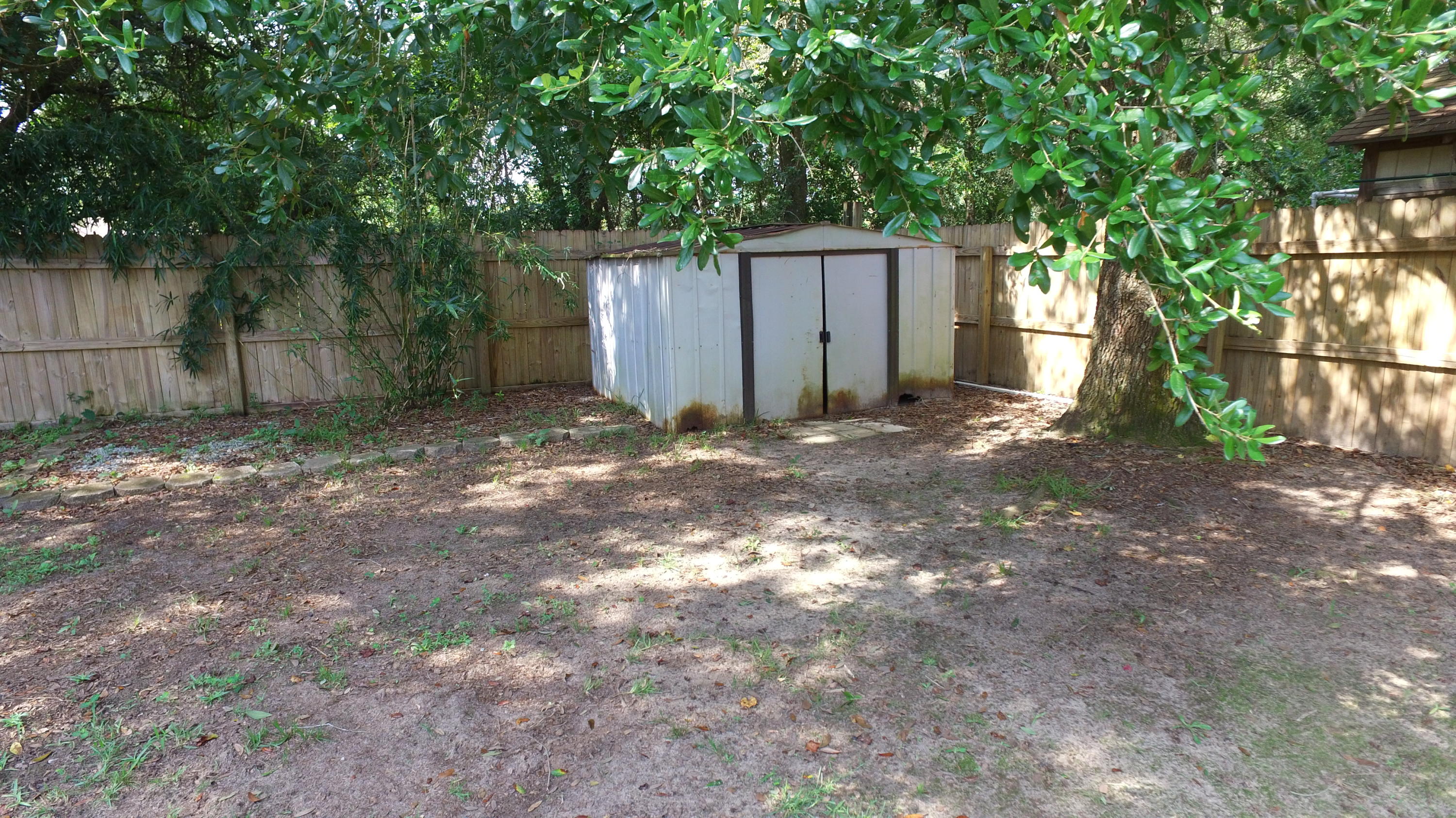 Woodbridge Manor - Residential