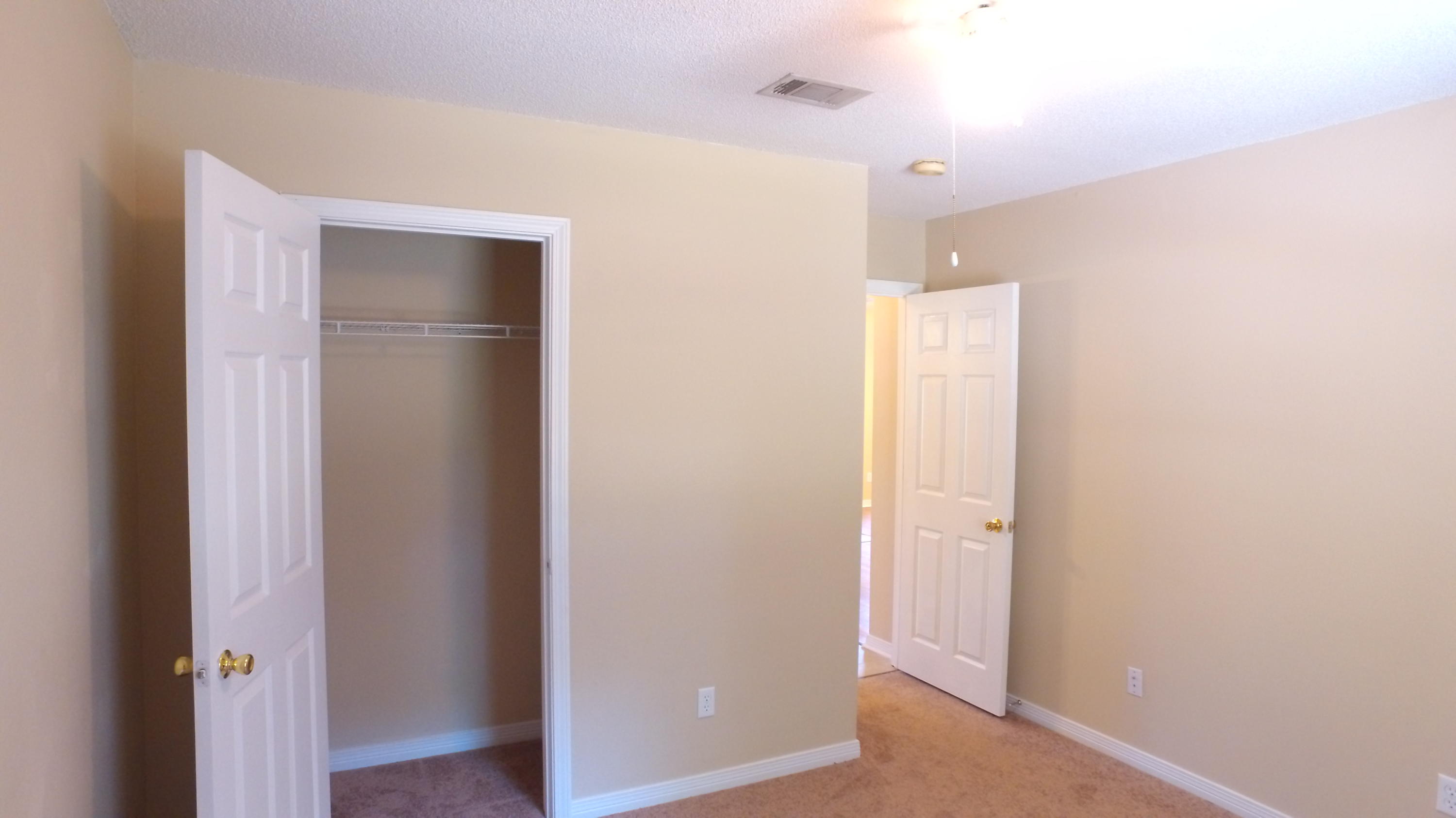 Woodbridge Manor - Residential