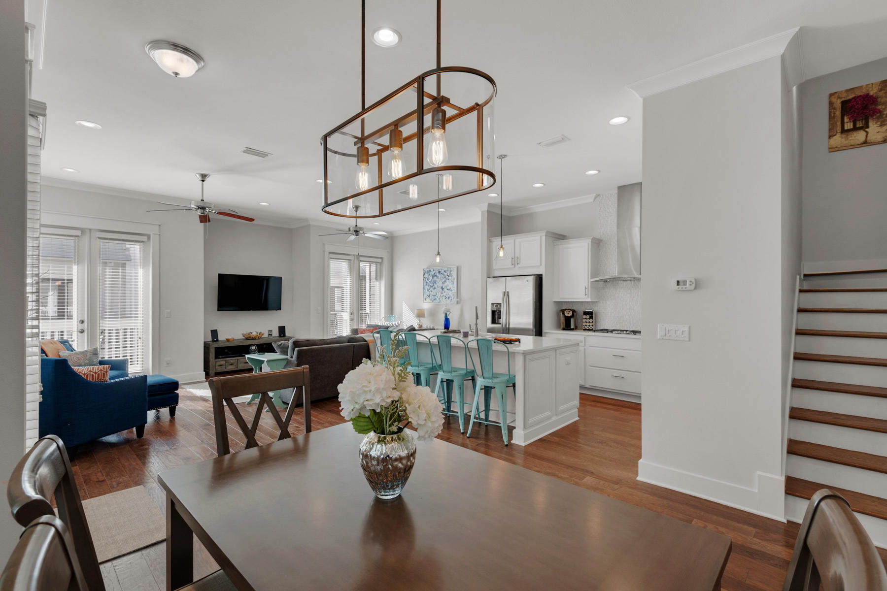 PROMINENCE - Residential