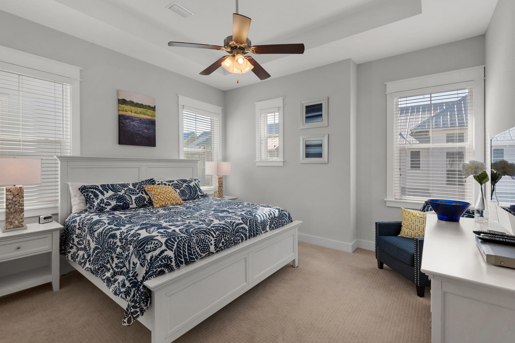 PROMINENCE - Residential