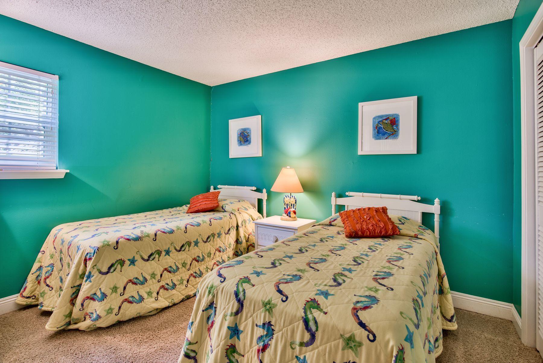 SEASCAPE CONDO FAIRWAYS AT - Residential