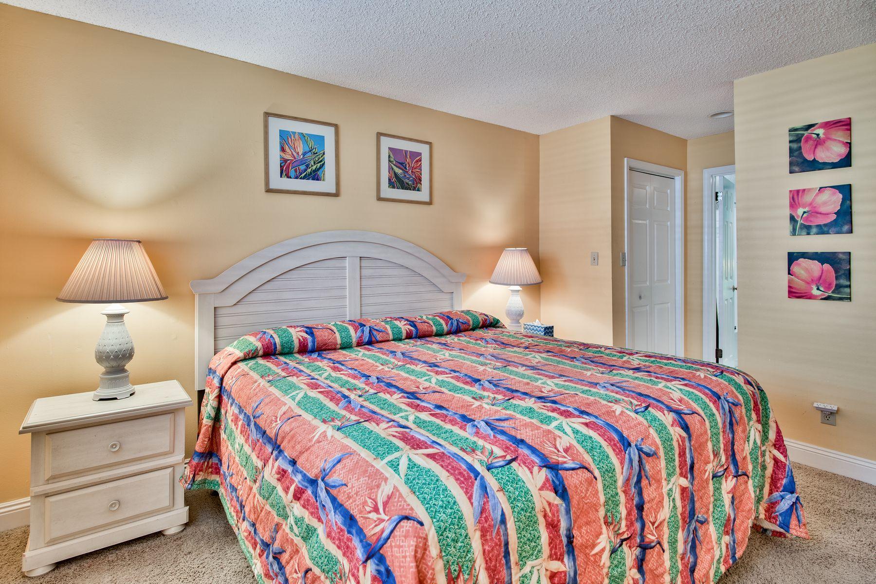 SEASCAPE CONDO FAIRWAYS AT - Residential