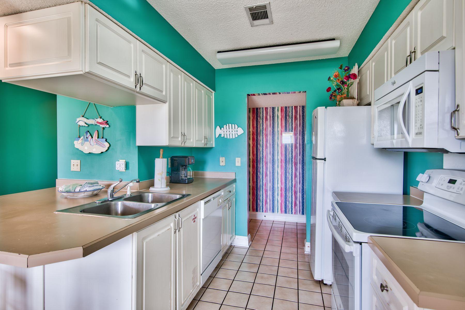 SEASCAPE CONDO FAIRWAYS AT - Residential