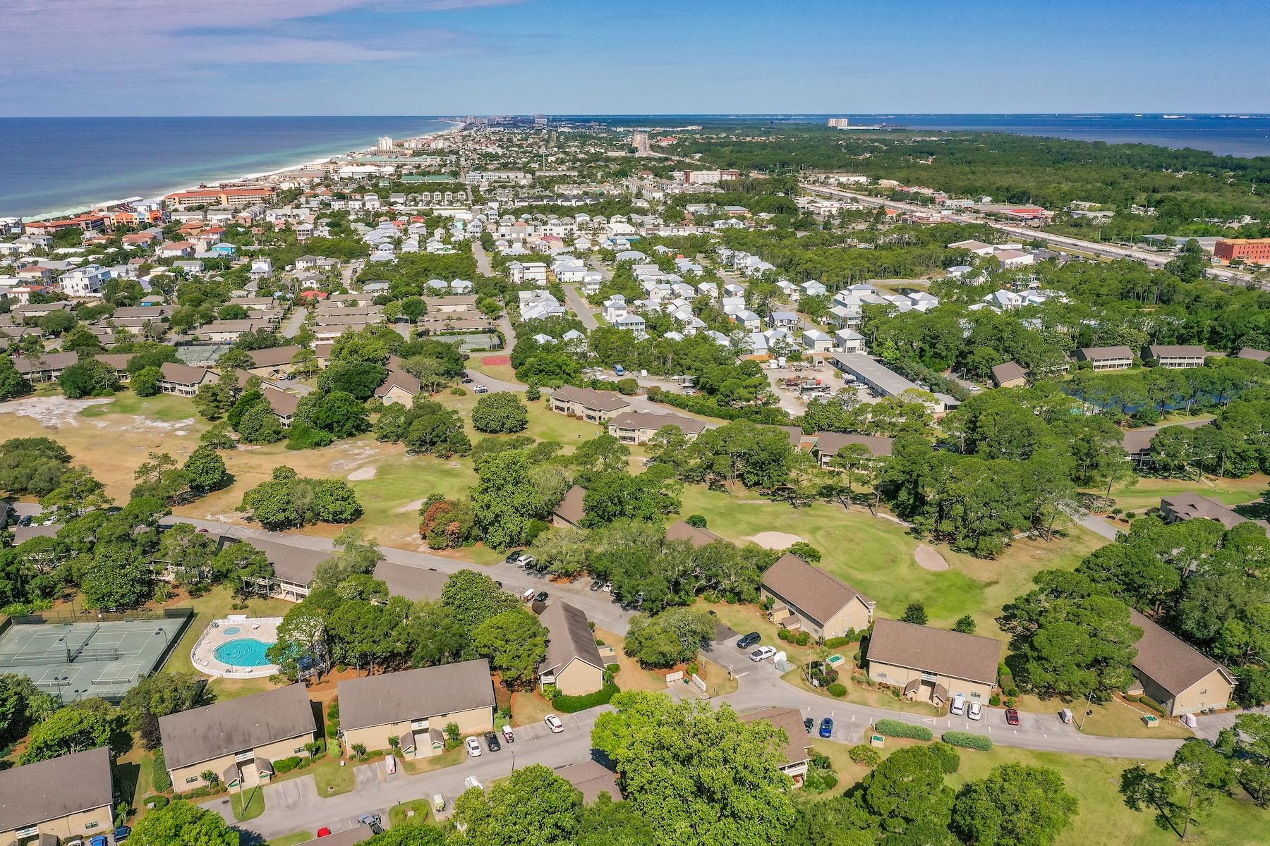 SEASCAPE CONDO FAIRWAYS AT - Residential