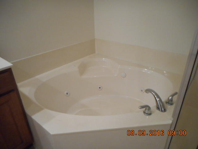 INDIANOLA ON THE WATER - Residential Lease