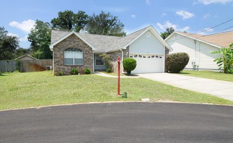 A home in Mary Esther