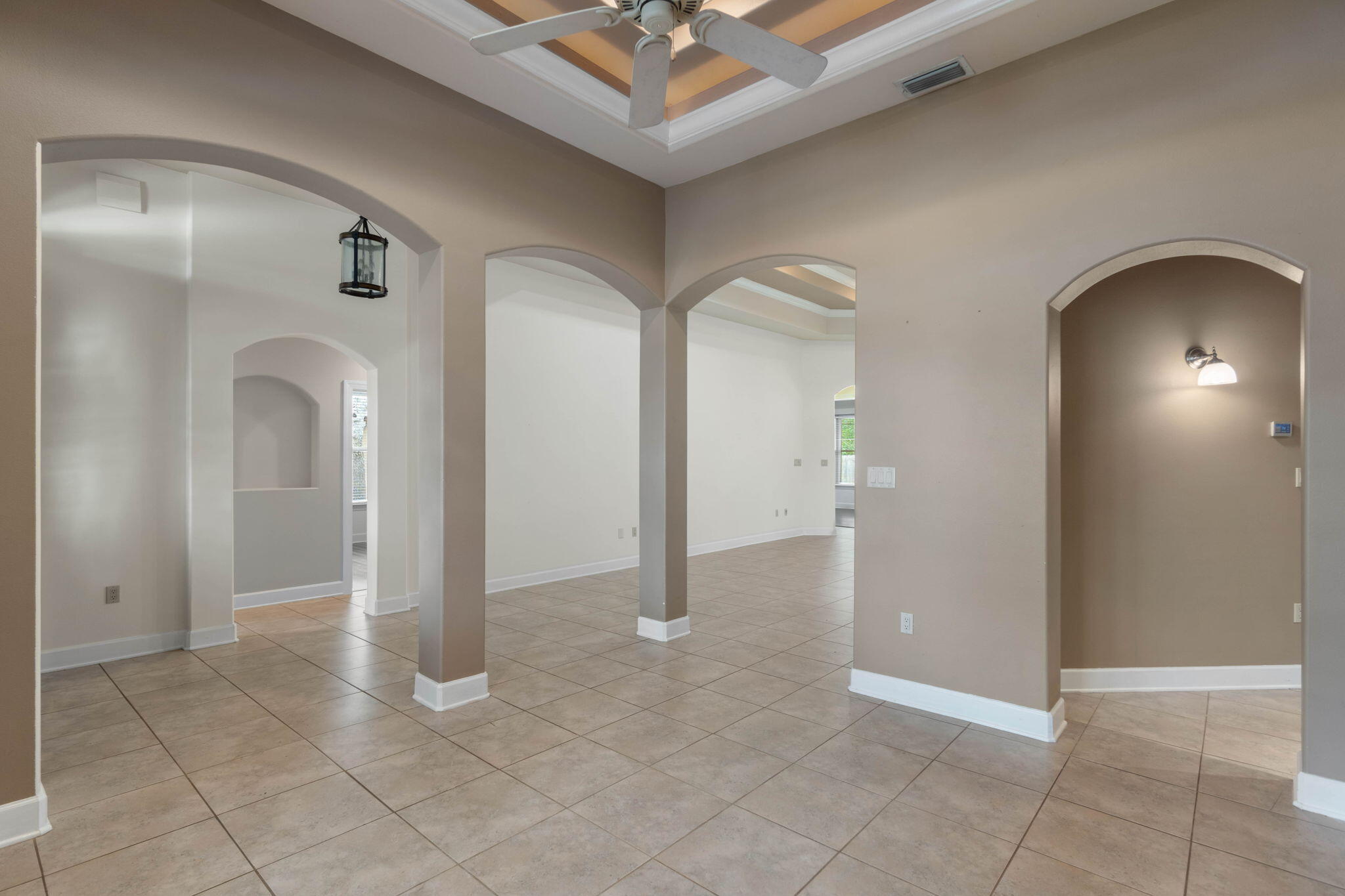 CHARDONNAY ESTATES - Residential