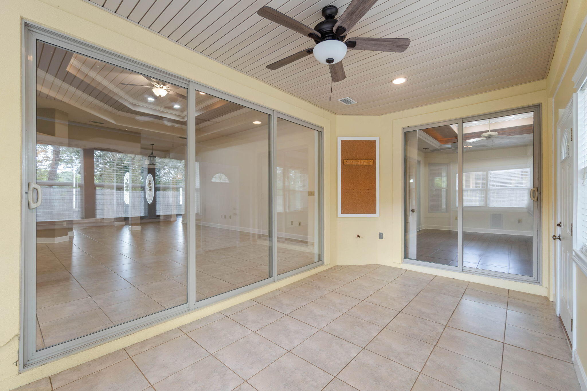 CHARDONNAY ESTATES - Residential