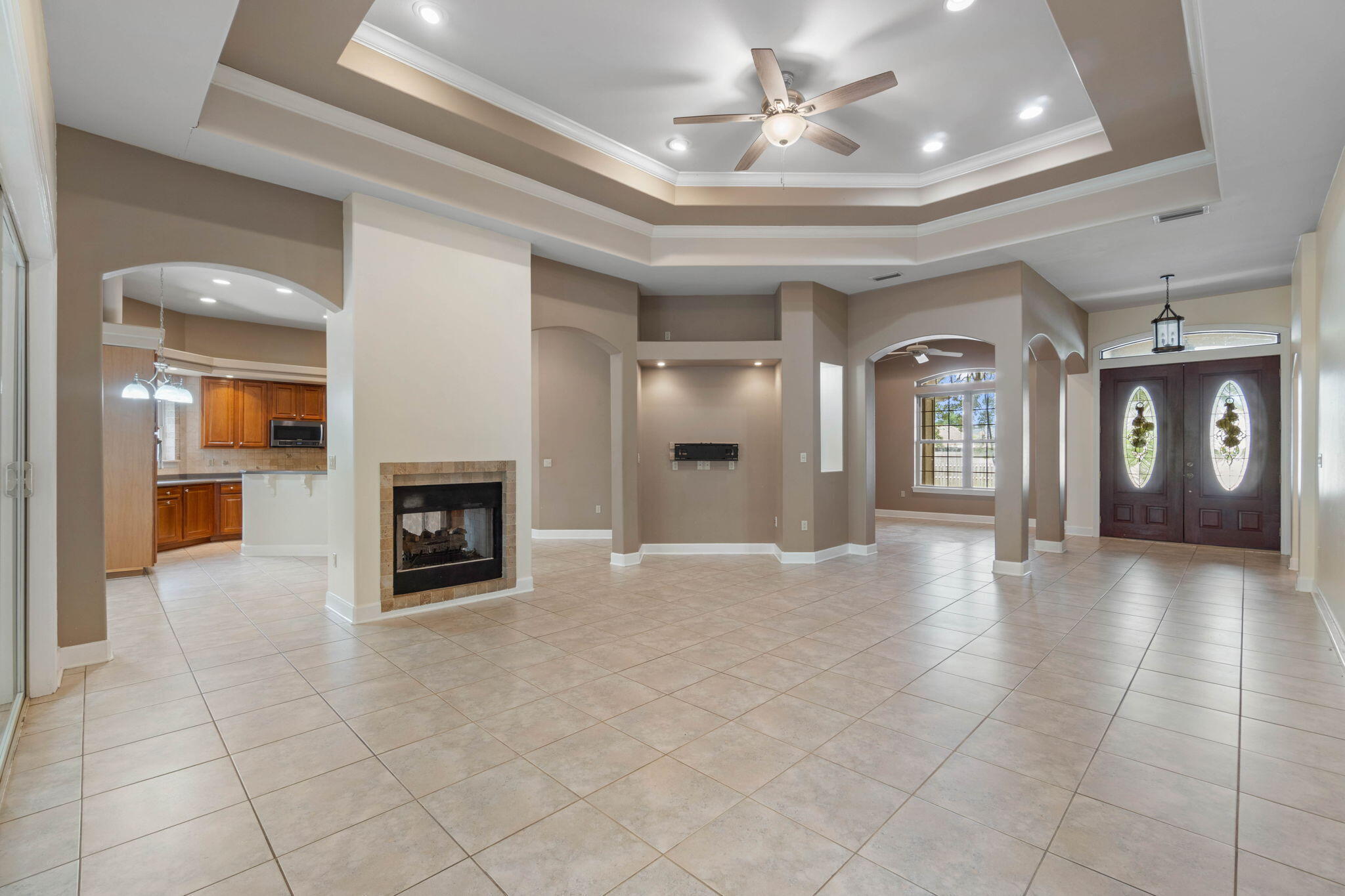 CHARDONNAY ESTATES - Residential