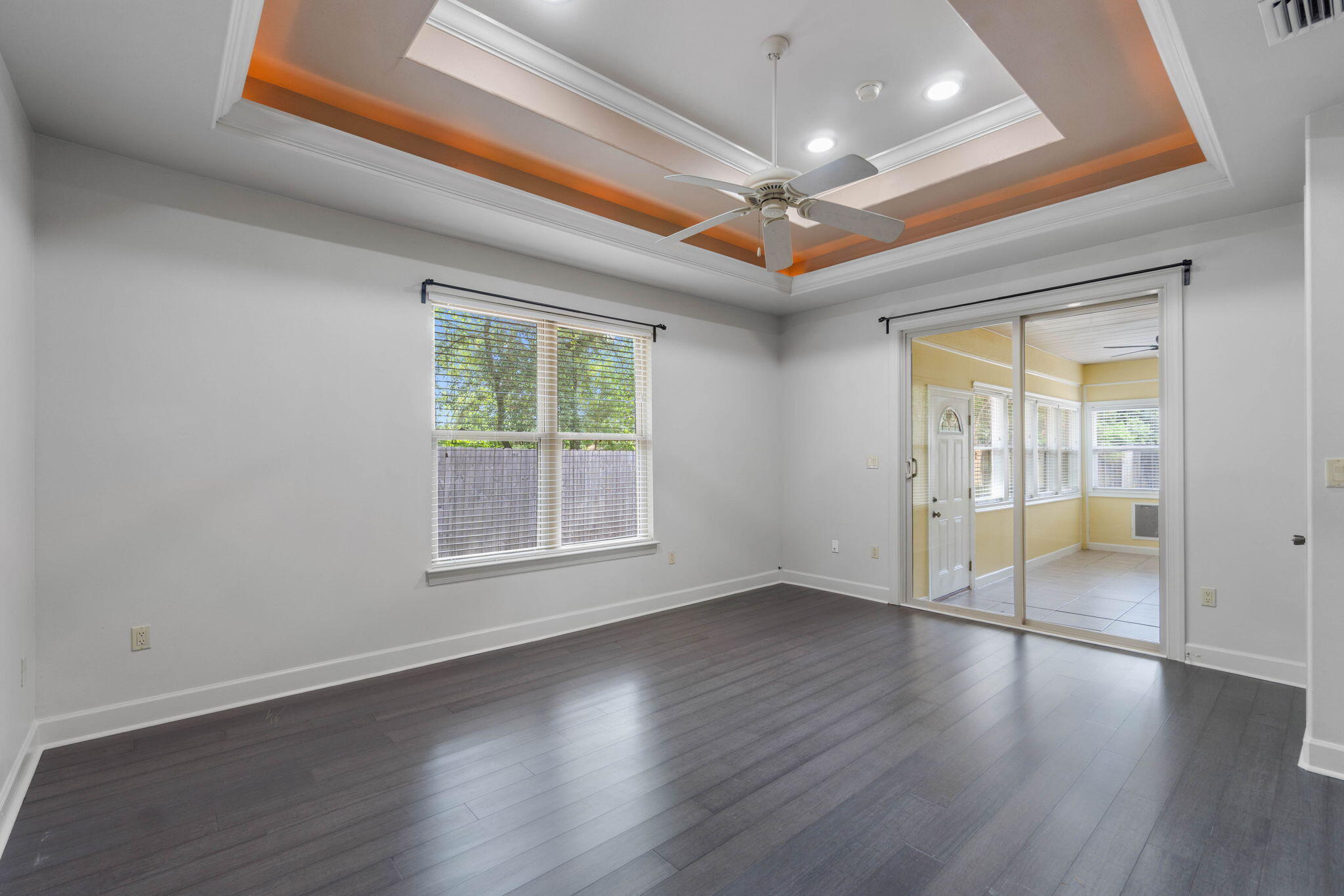 CHARDONNAY ESTATES - Residential