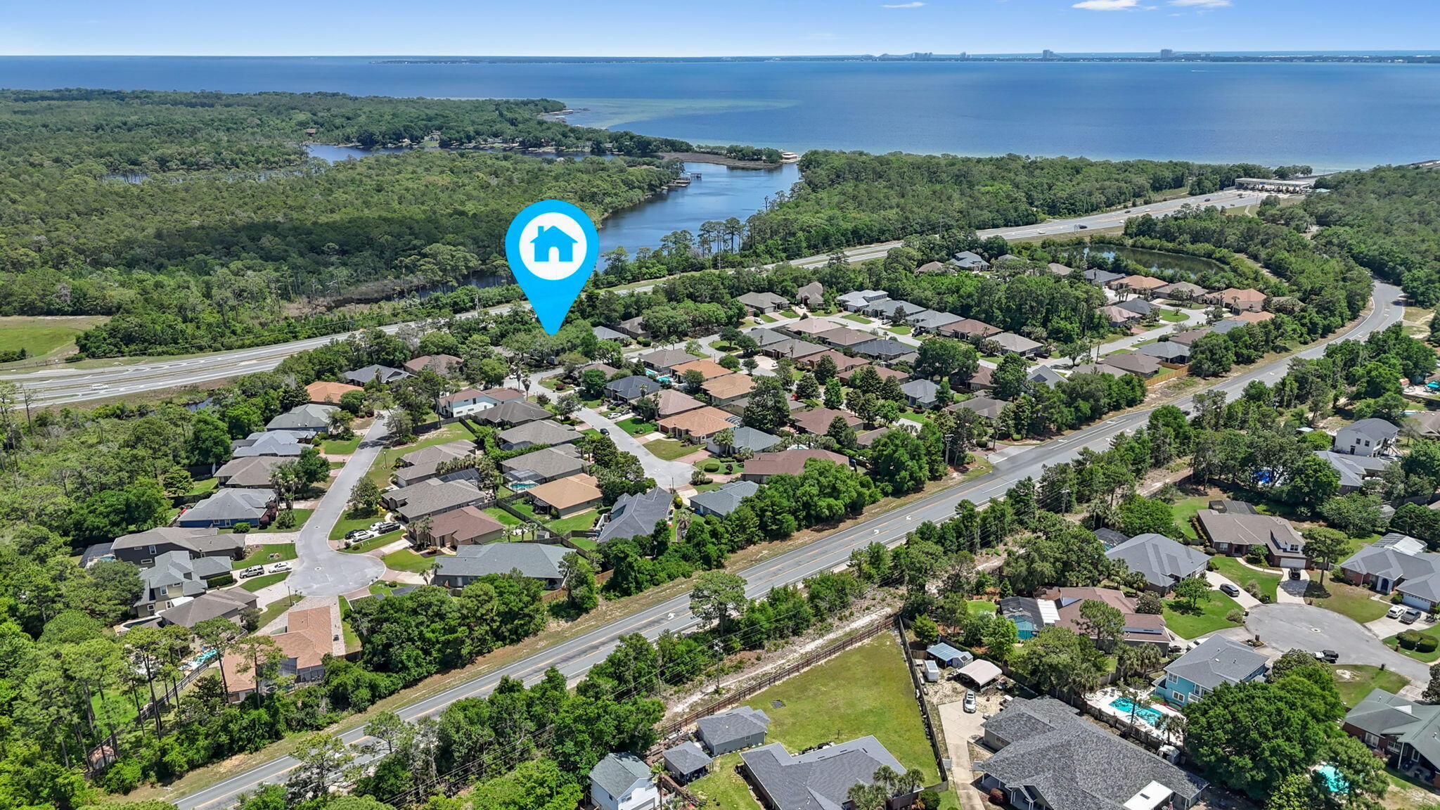 CHARDONNAY ESTATES - Residential