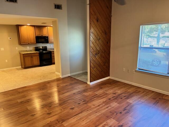 CANDLEWOOD VILLAGE - Residential Lease