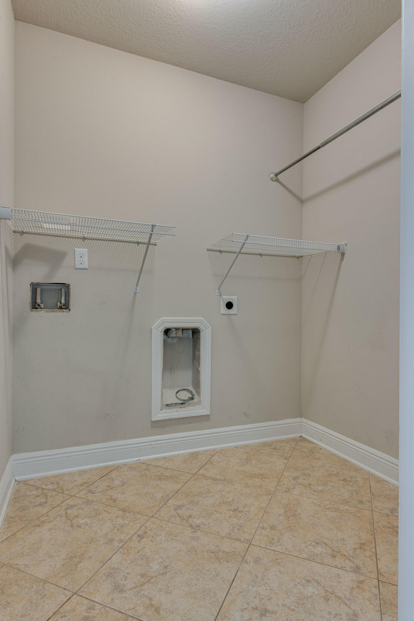 WATERFORD SOUND - Residential