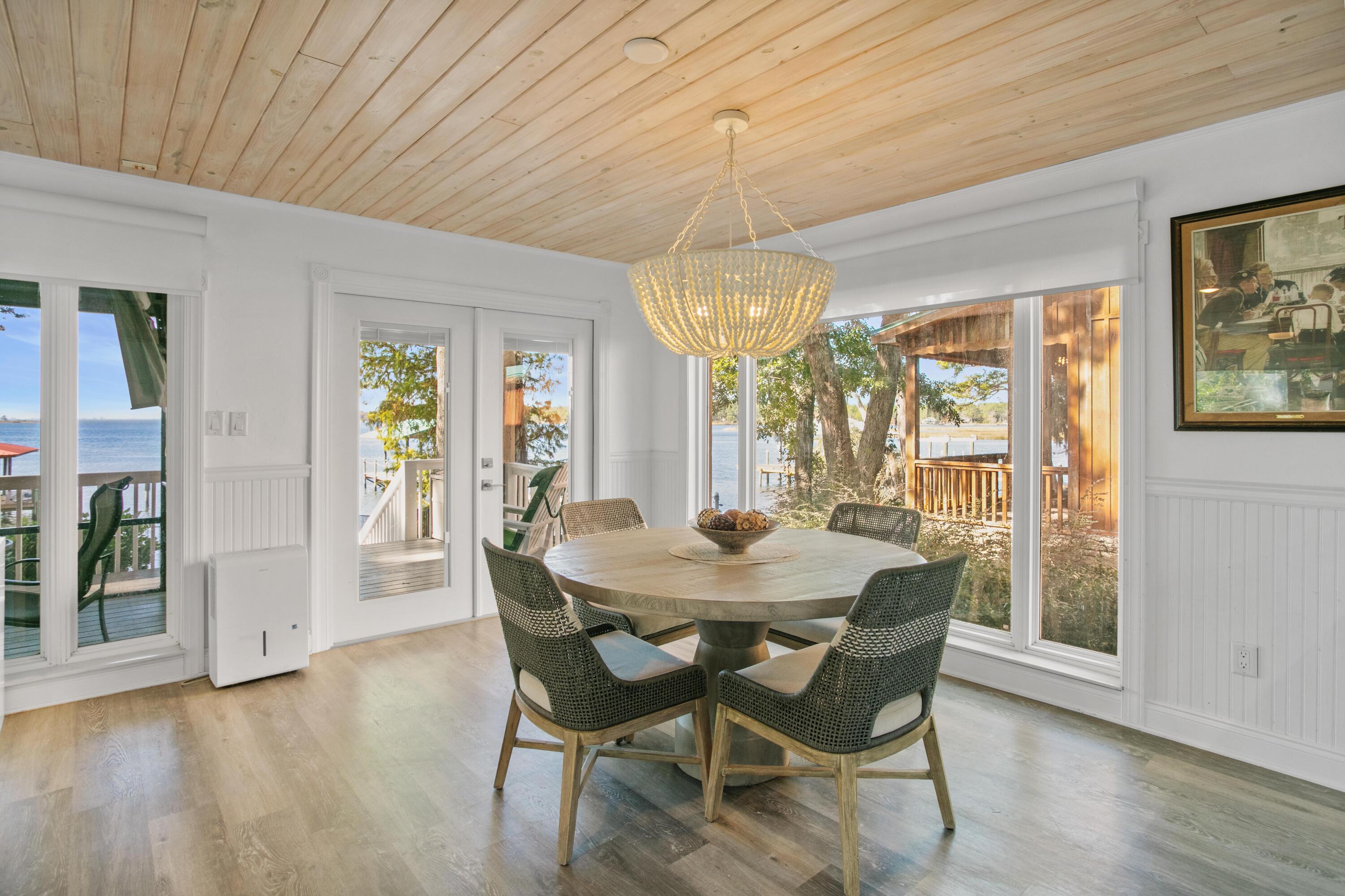 WATERVIEW COVE - Residential