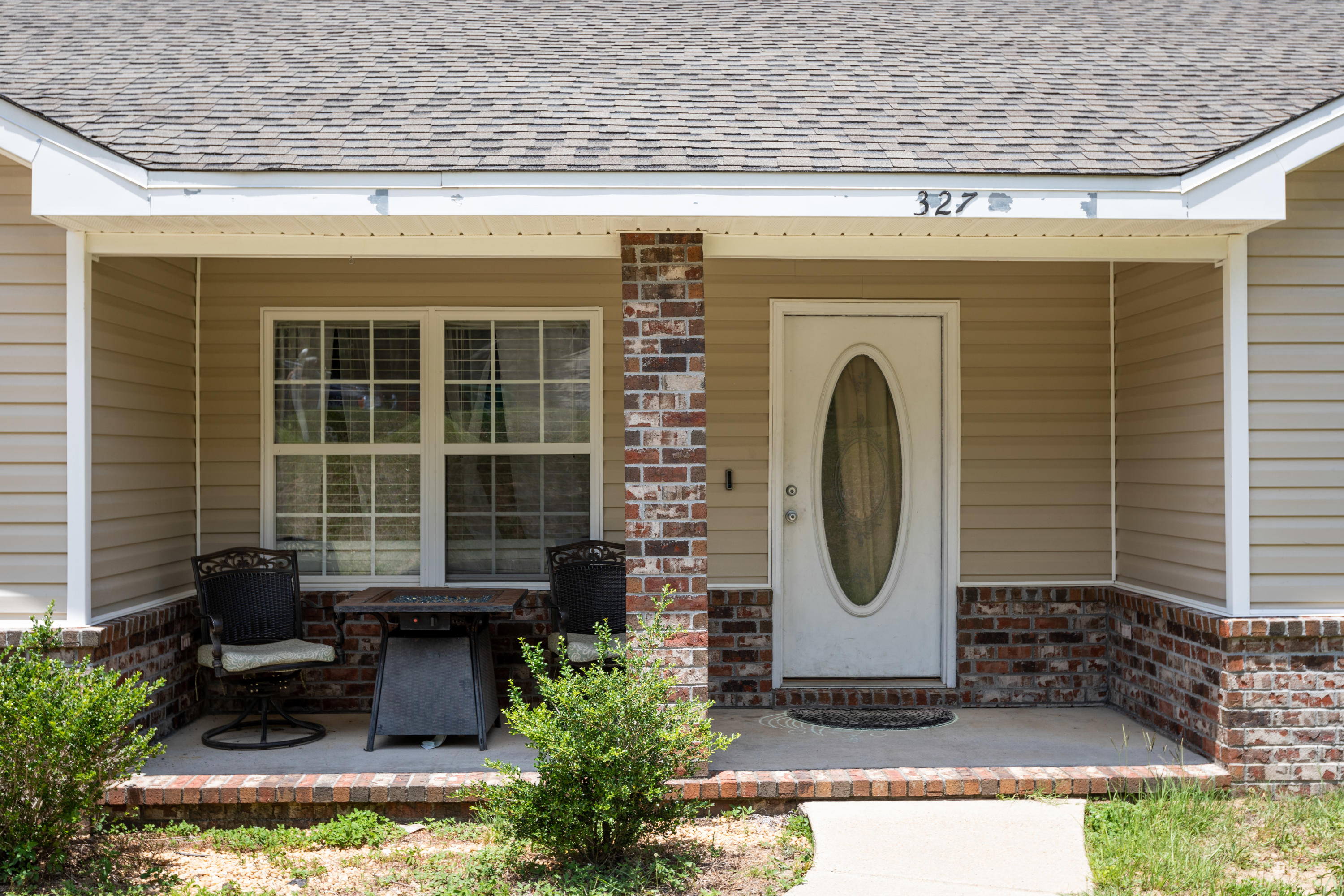 JERNIGAN S/D 2ND ADD LOT 15 BLK A - Residential