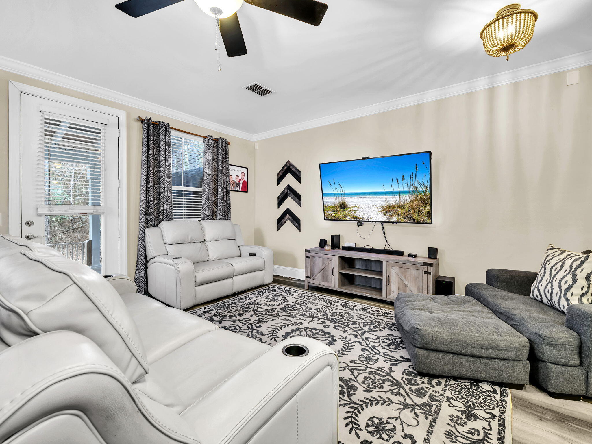 EAGLE BAY - Residential