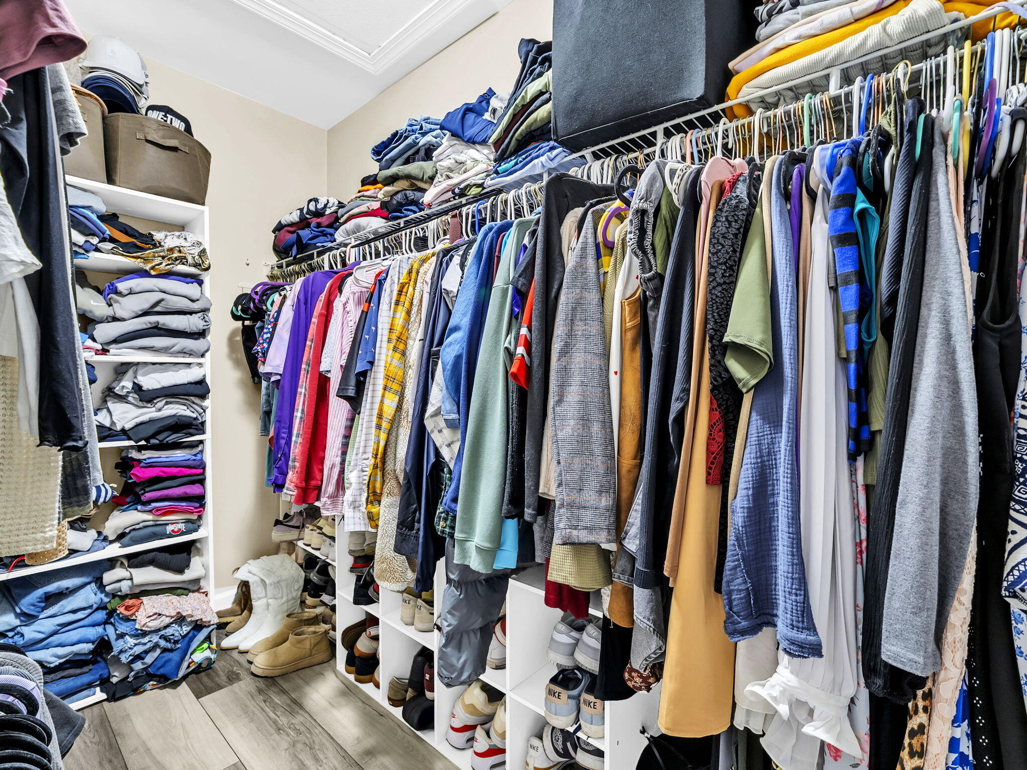 EAGLE BAY - Residential