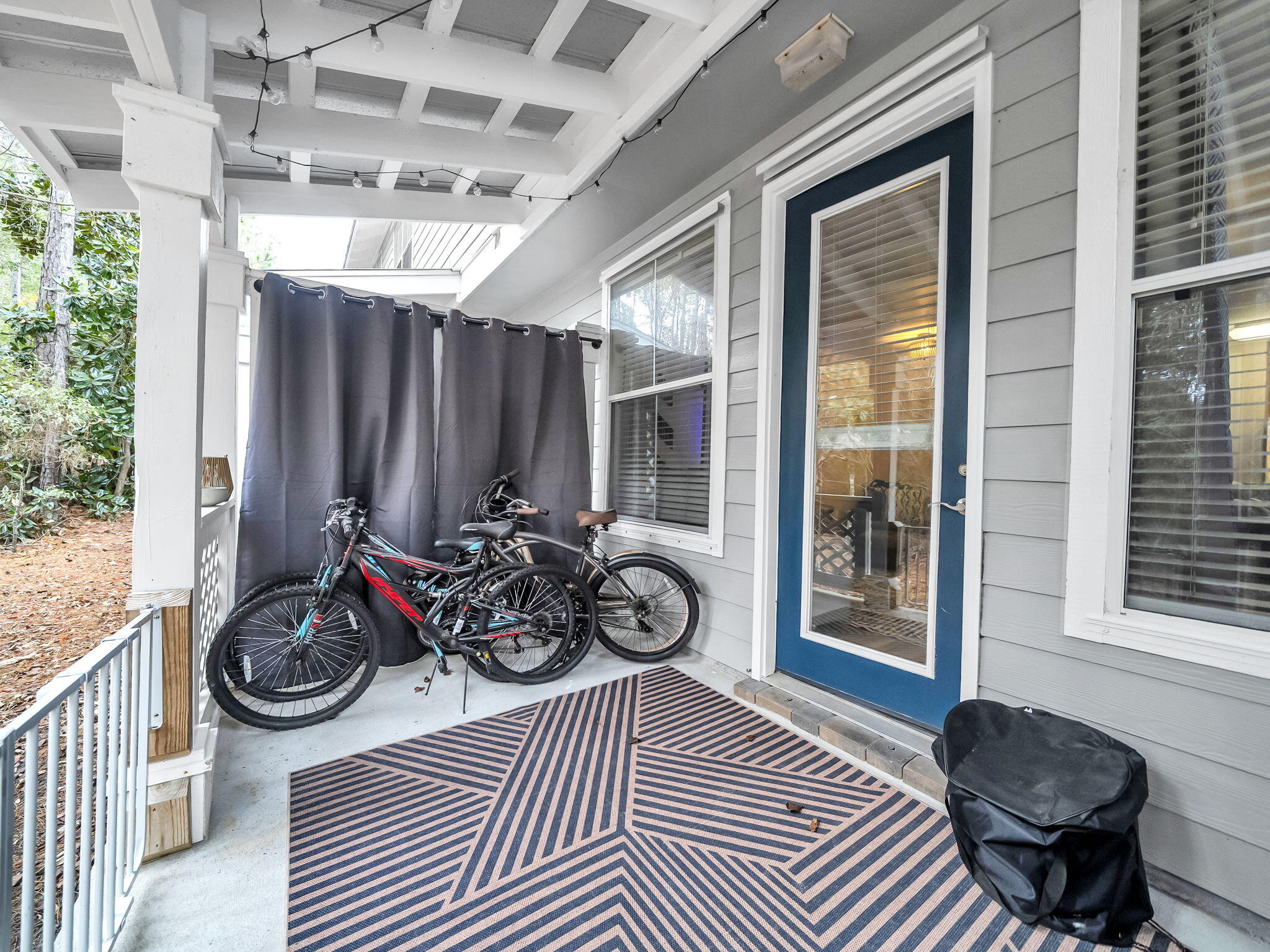 EAGLE BAY - Residential