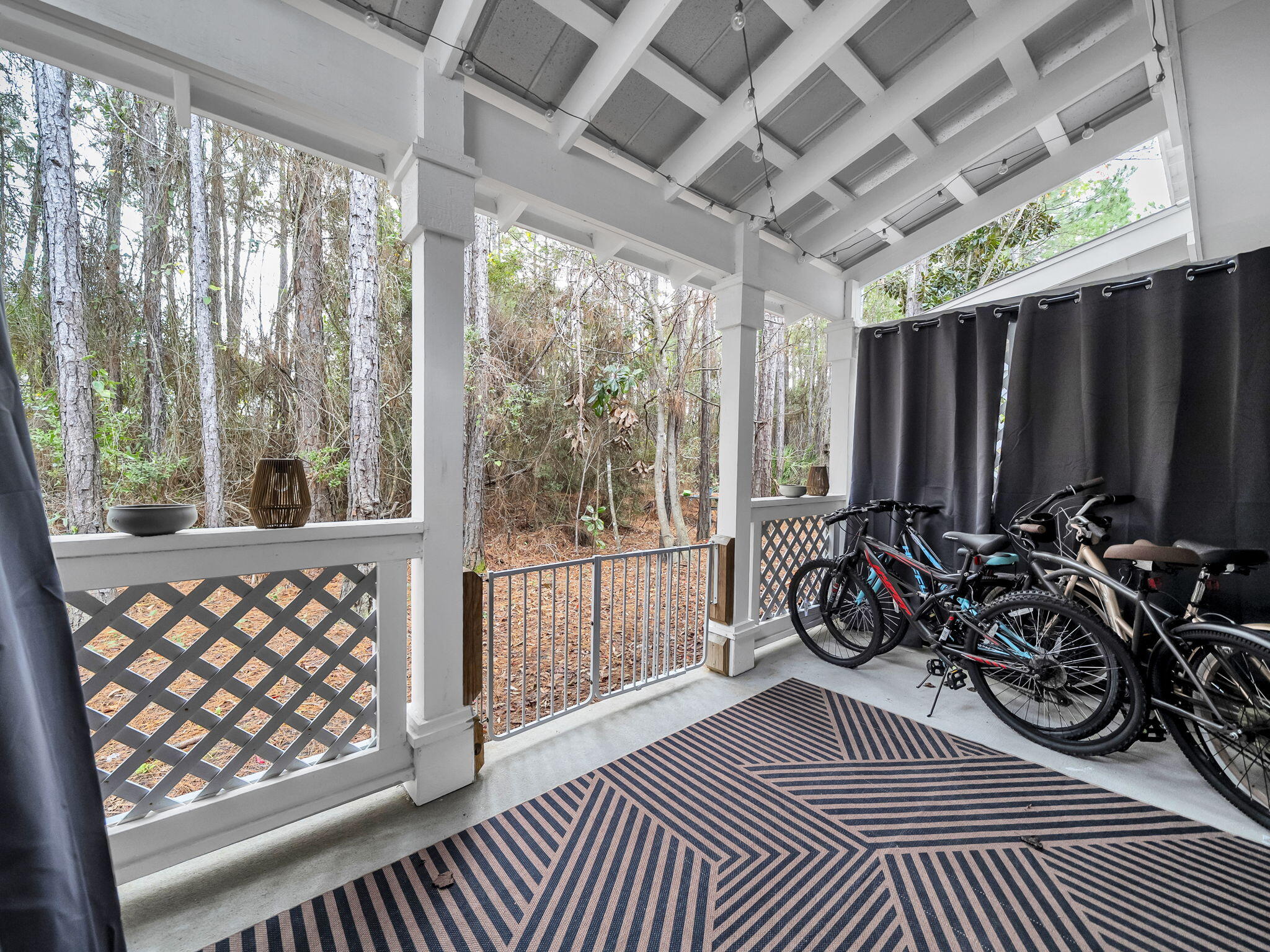 EAGLE BAY - Residential