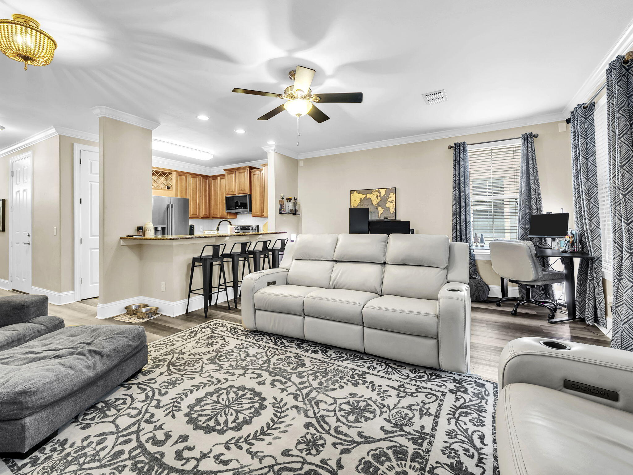 EAGLE BAY - Residential