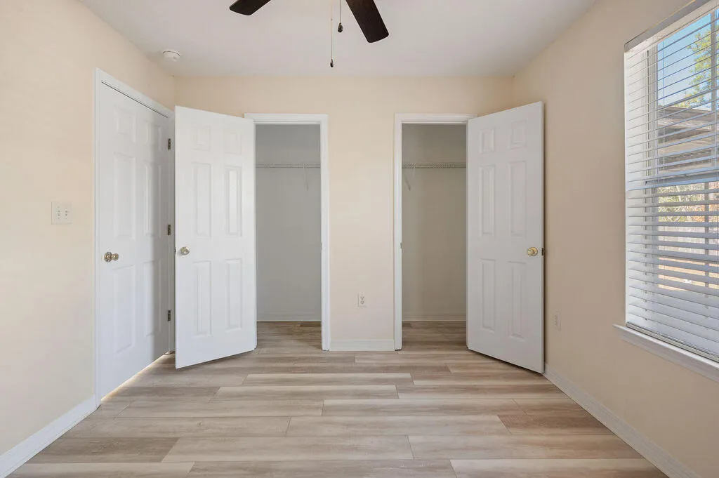 Crestview, Florida 32539, United States, 3 Bedrooms Bedrooms, ,2 BathroomsBathrooms,Residential,Pending,17401