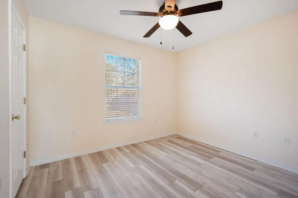 Crestview, Florida 32539, United States, 3 Bedrooms Bedrooms, ,2 BathroomsBathrooms,Residential,Pending,17401