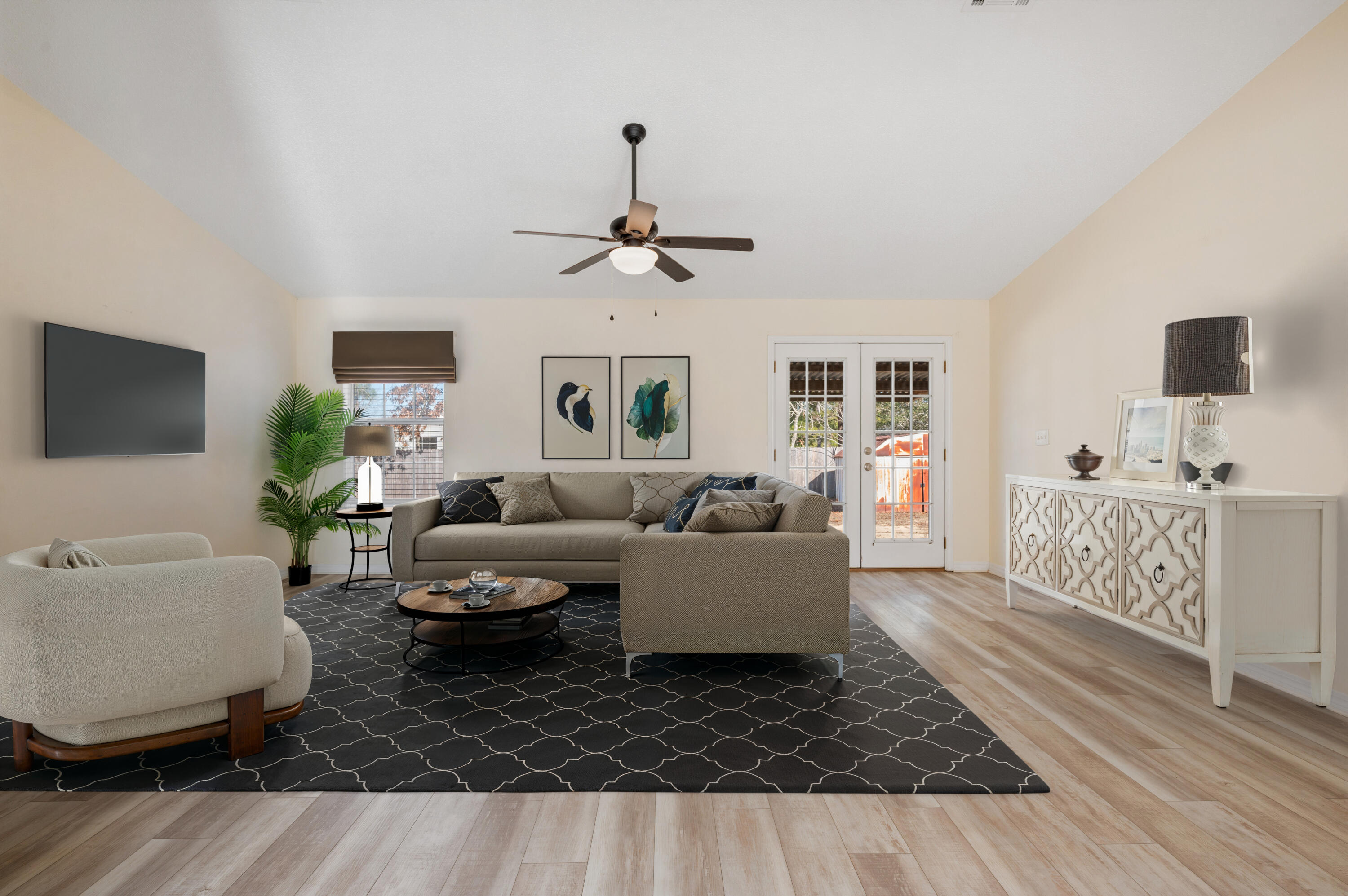 THE PINES - Residential