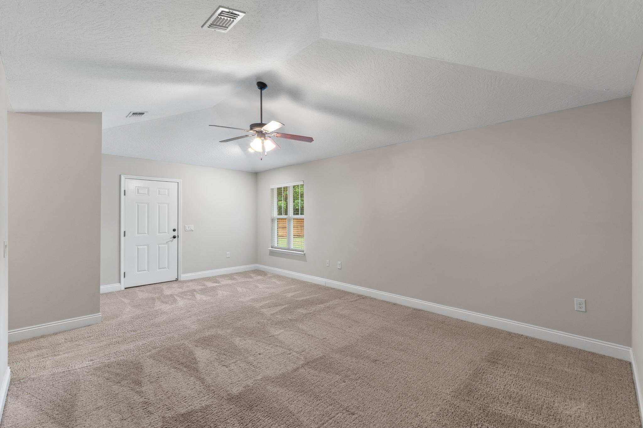NAVARRE S/D 2ND ADDN - Residential