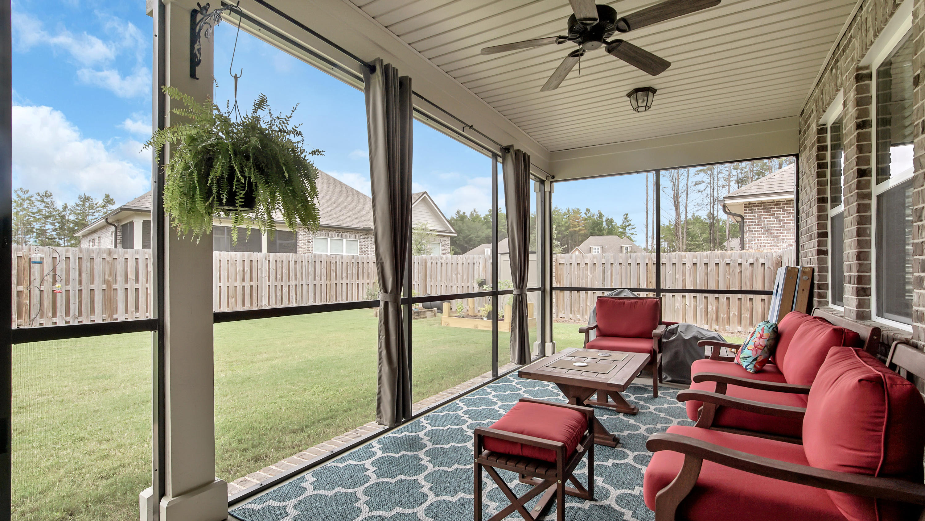 HAMMOCK BAY - Residential