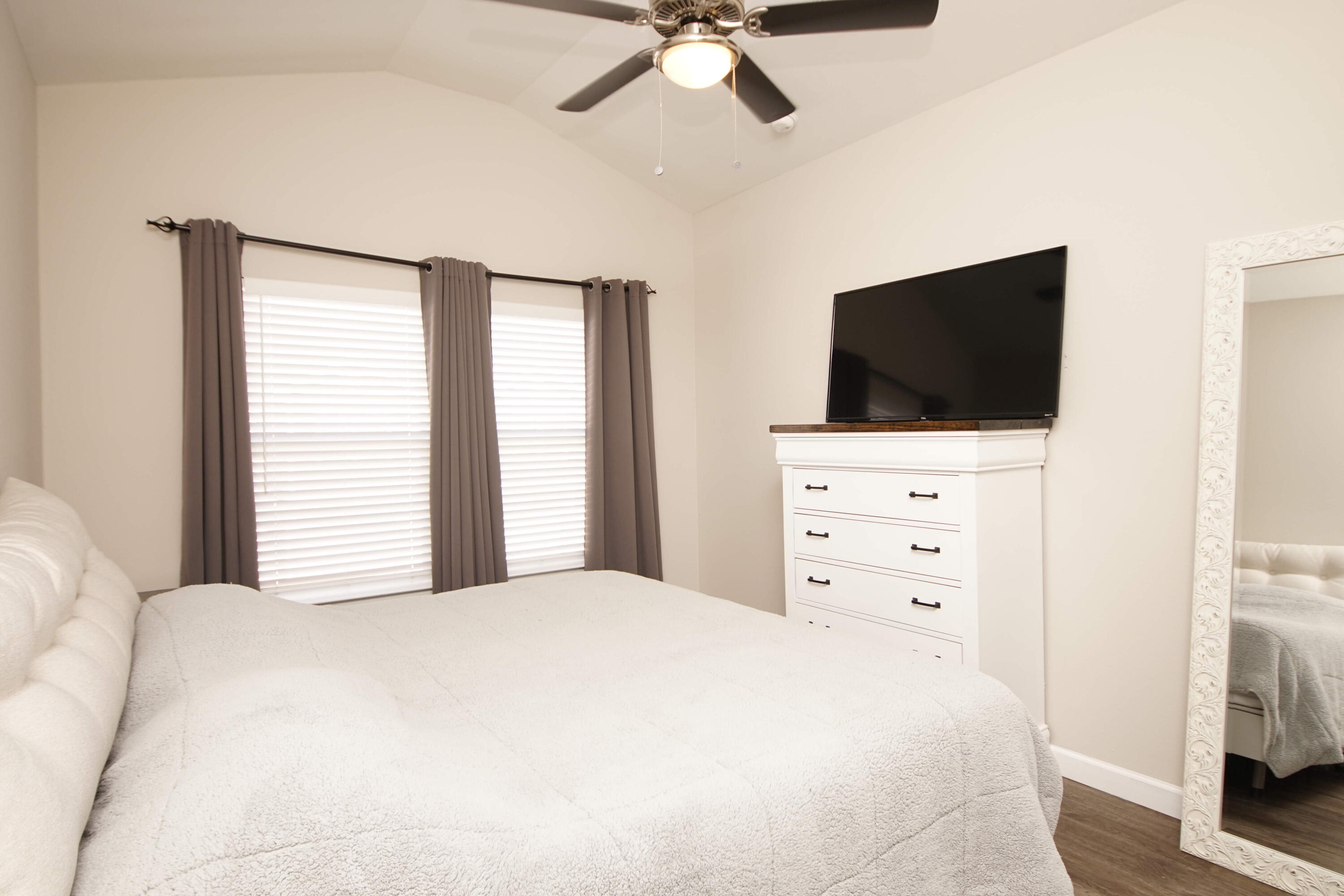 Stable Lanes - Residential Lease